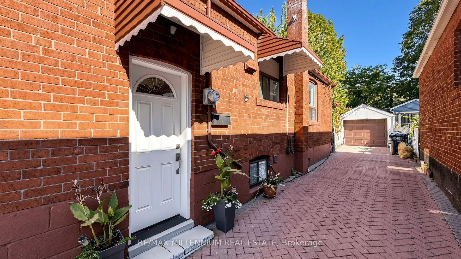 1159 Woodbine Avenue