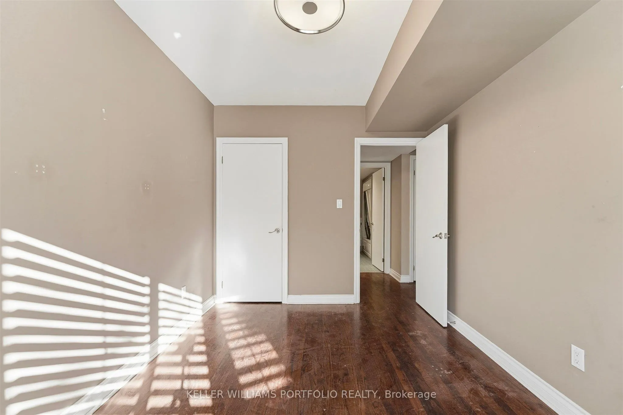 60 Kippendavie Avenue #204