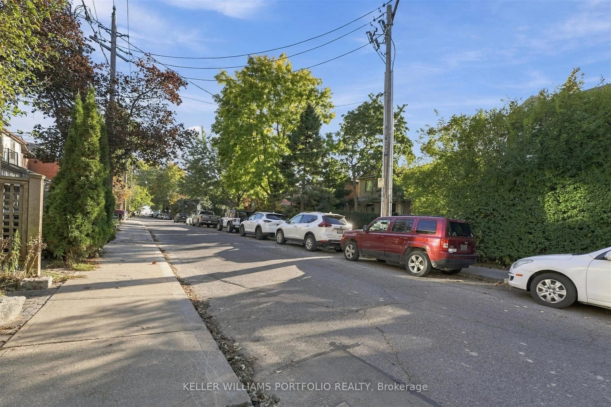 60 Kippendavie Avenue #204