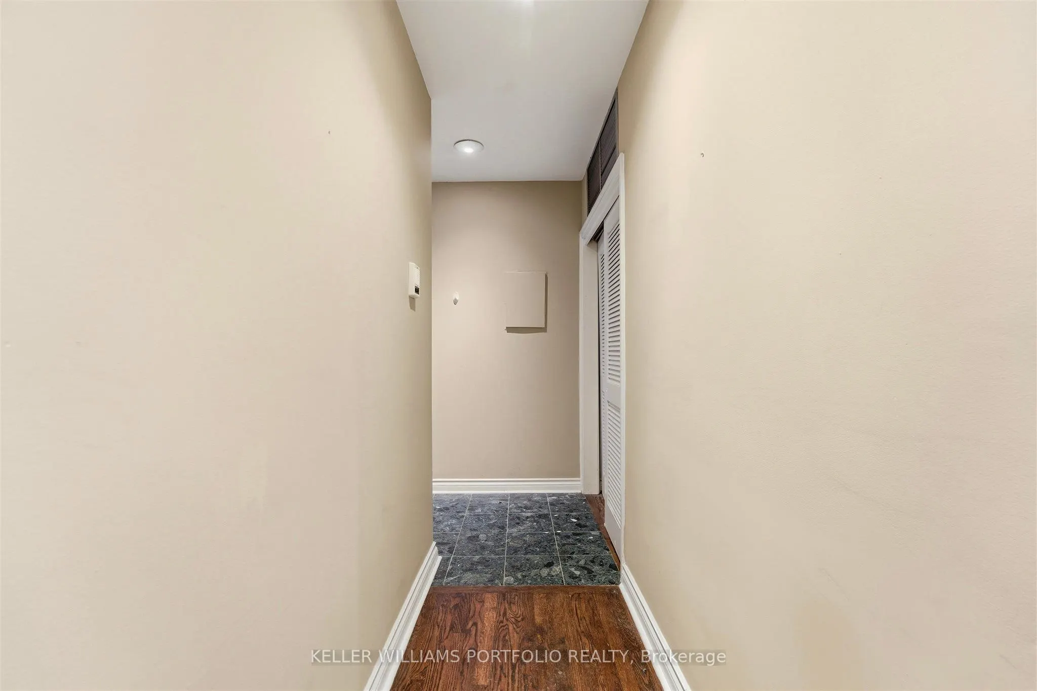 60 Kippendavie Avenue #204