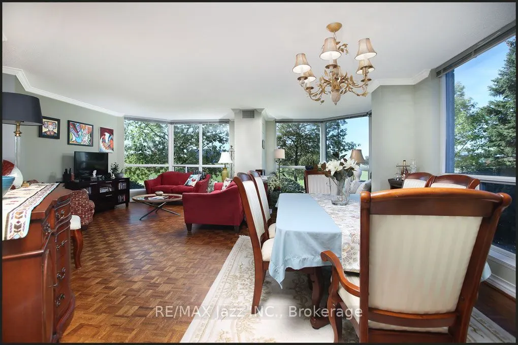 360 Watson Street W #105