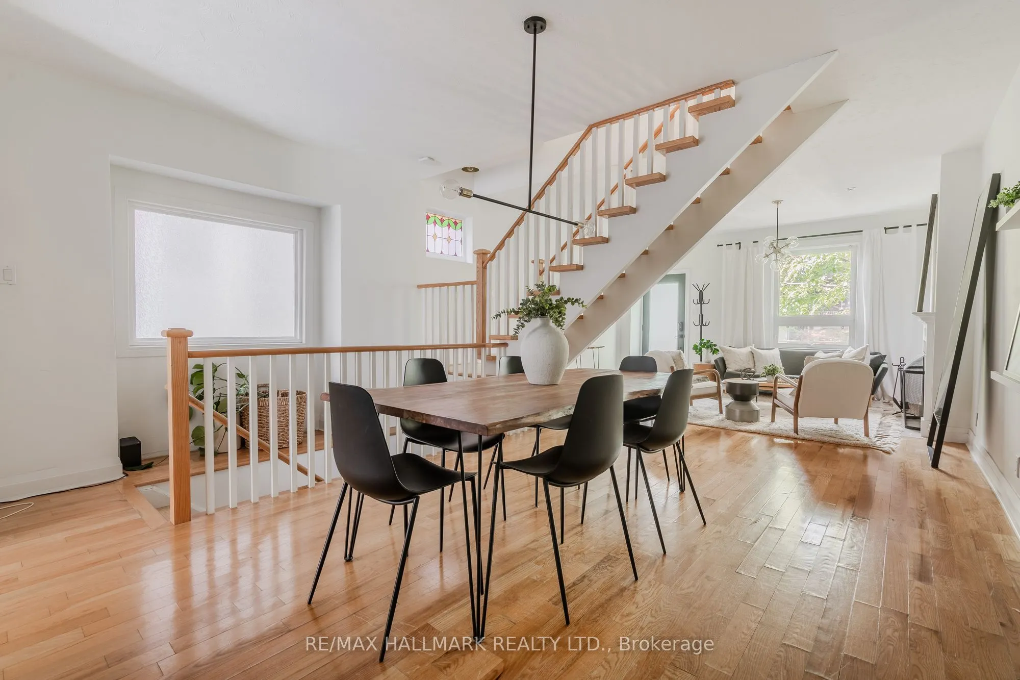 9 Prust Avenue
