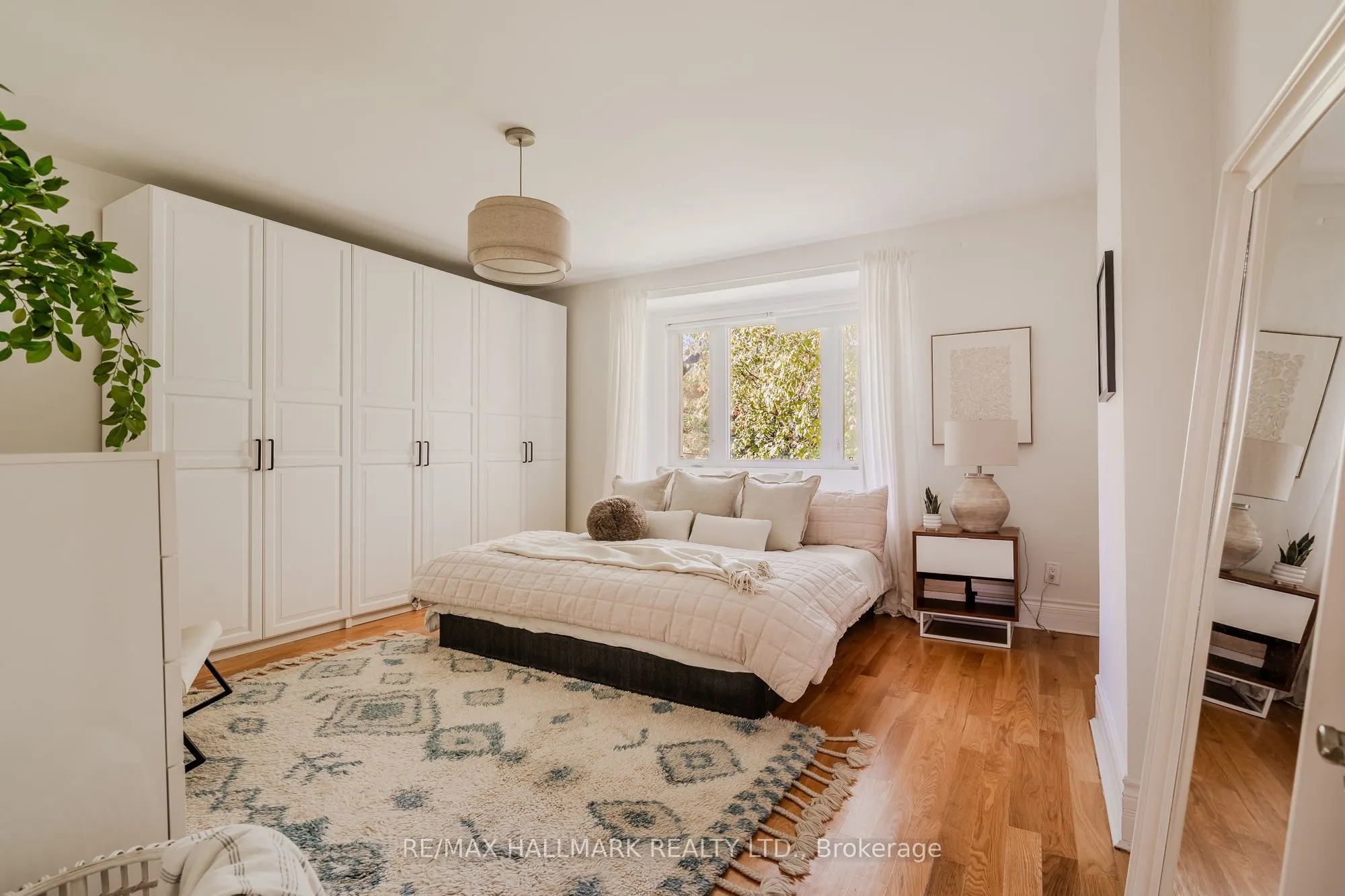 9 Prust Avenue