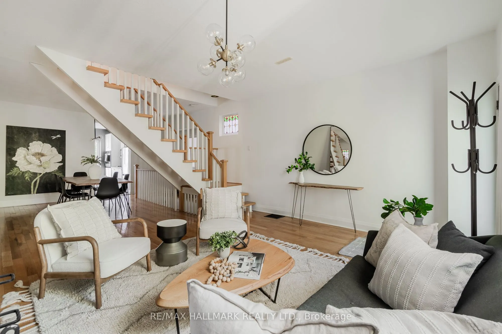 9 Prust Avenue