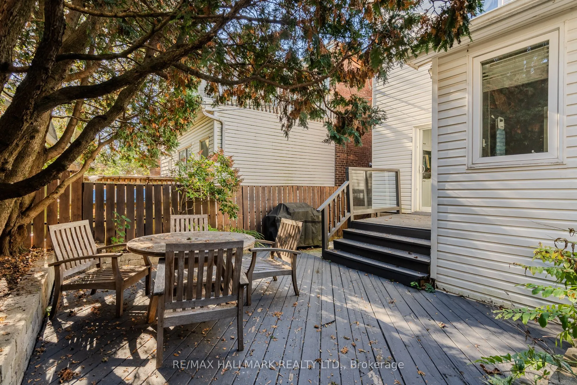 9 Prust Avenue