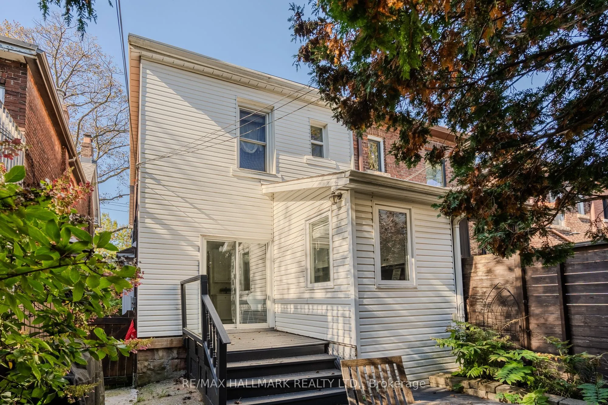 9 Prust Avenue