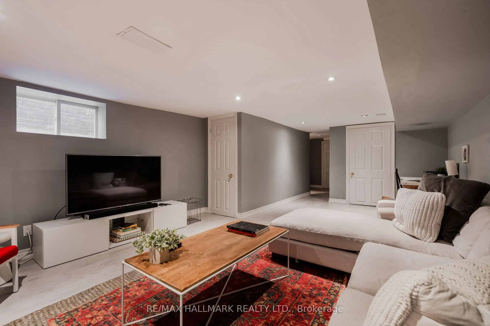 9 Prust Avenue