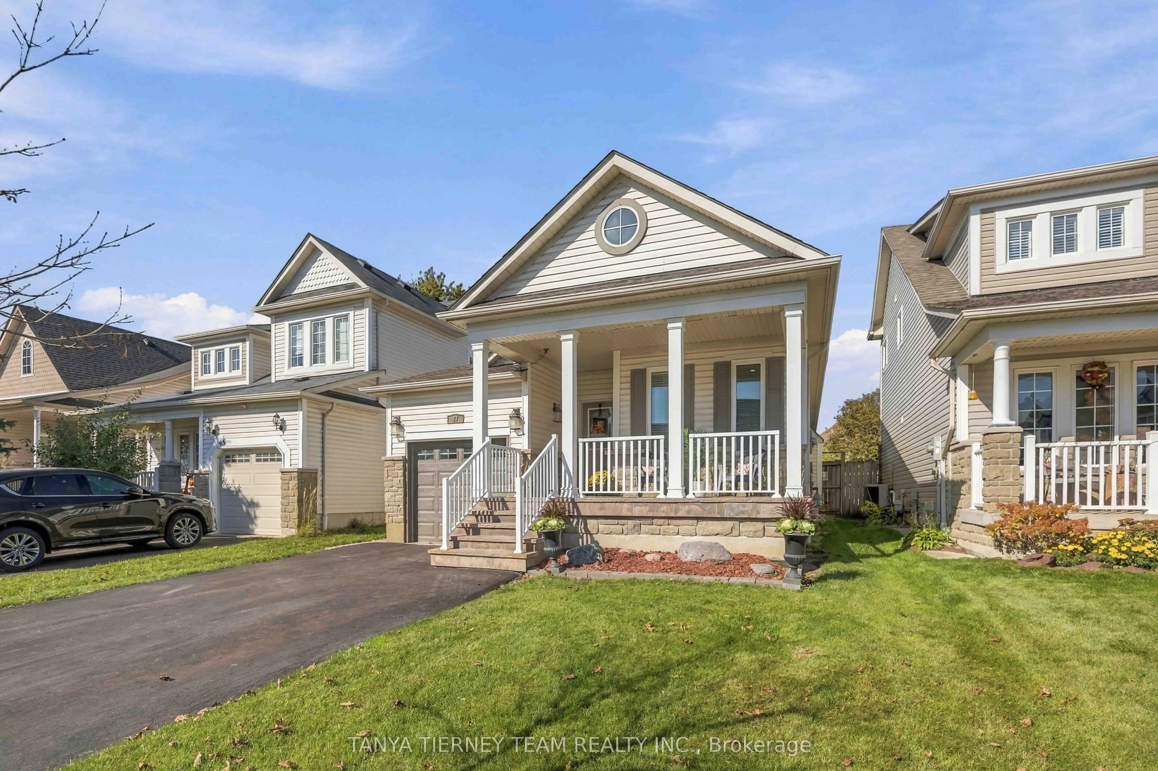 47 Mikayla Crescent