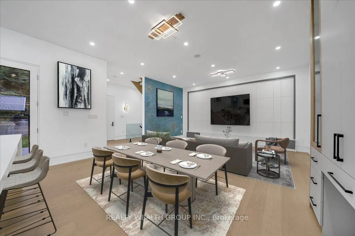 2 Kingsbury Crescent