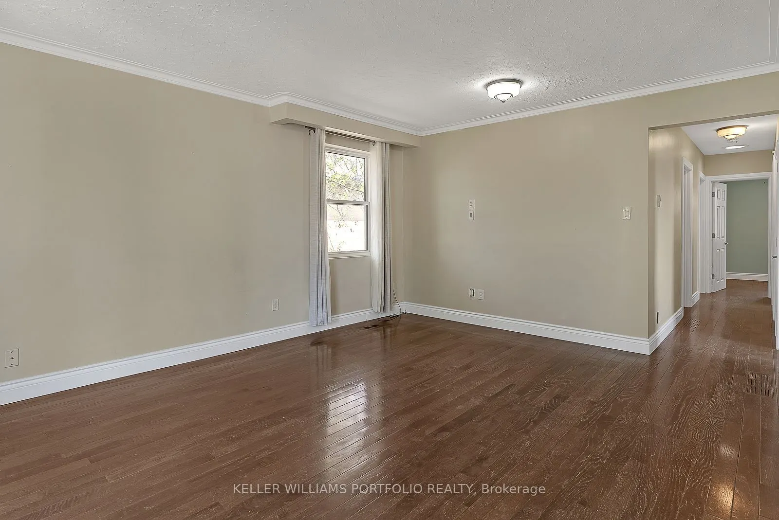 1519 Lakeside Street #Main Flr