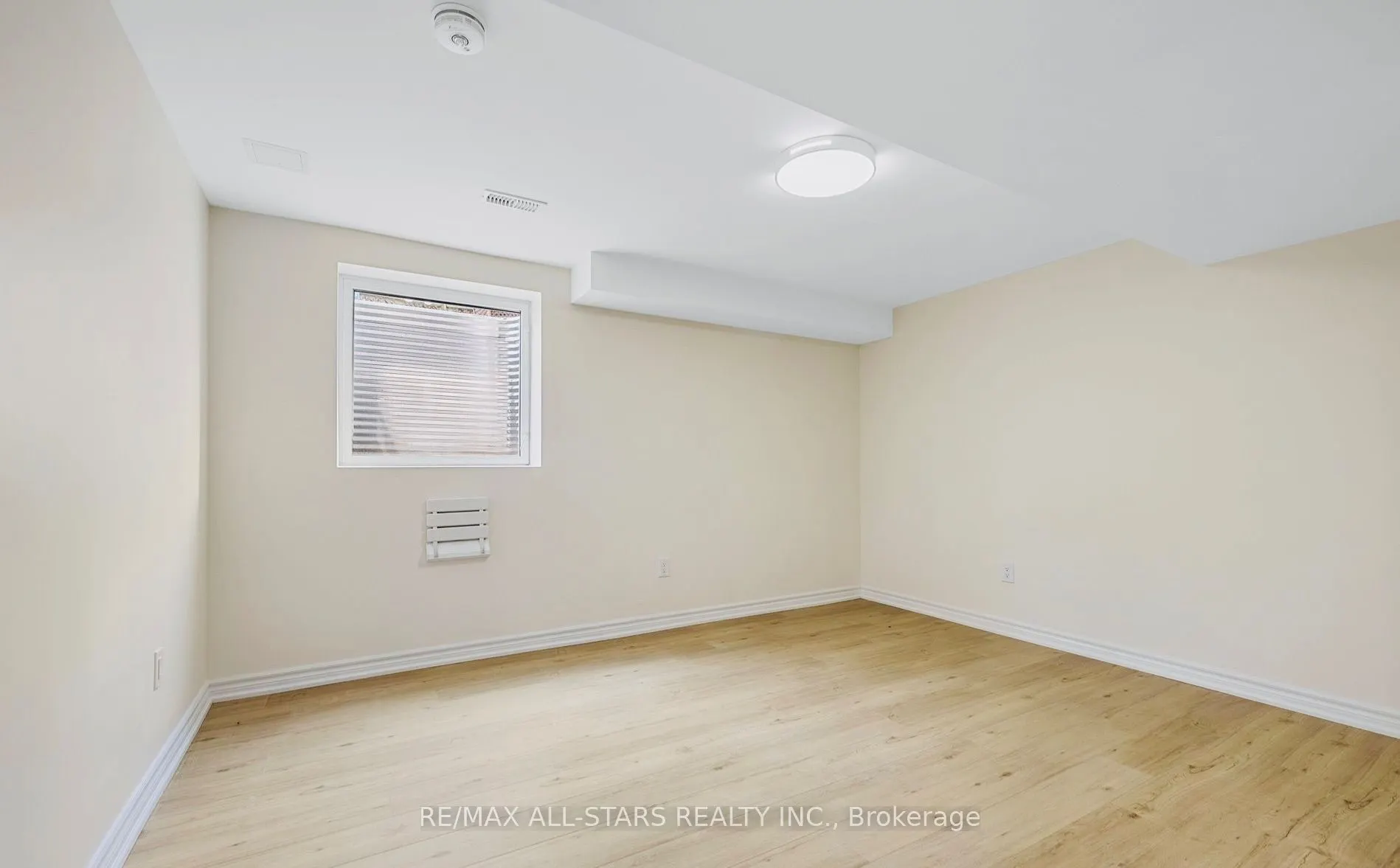 23 Hyacinth Crescent #Basement