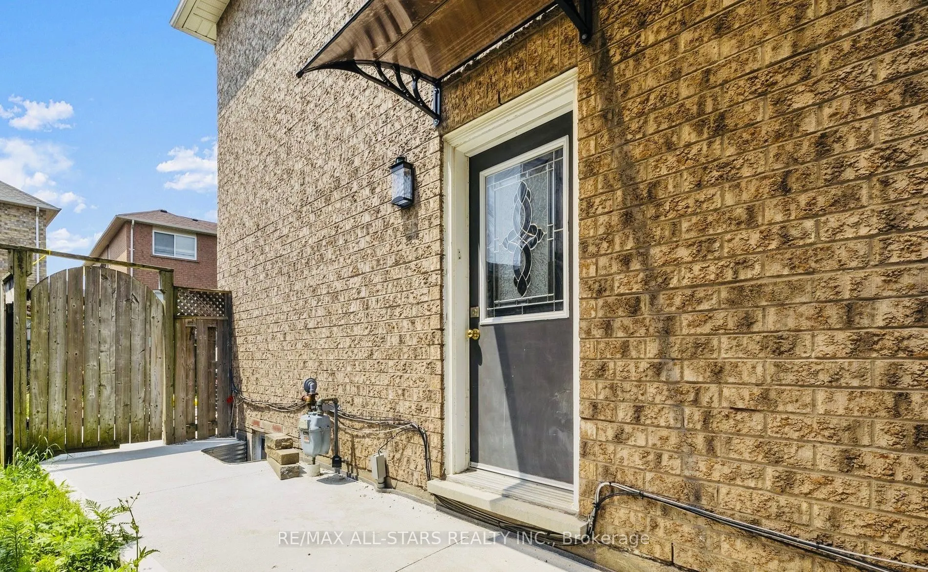 23 Hyacinth Crescent #Basement