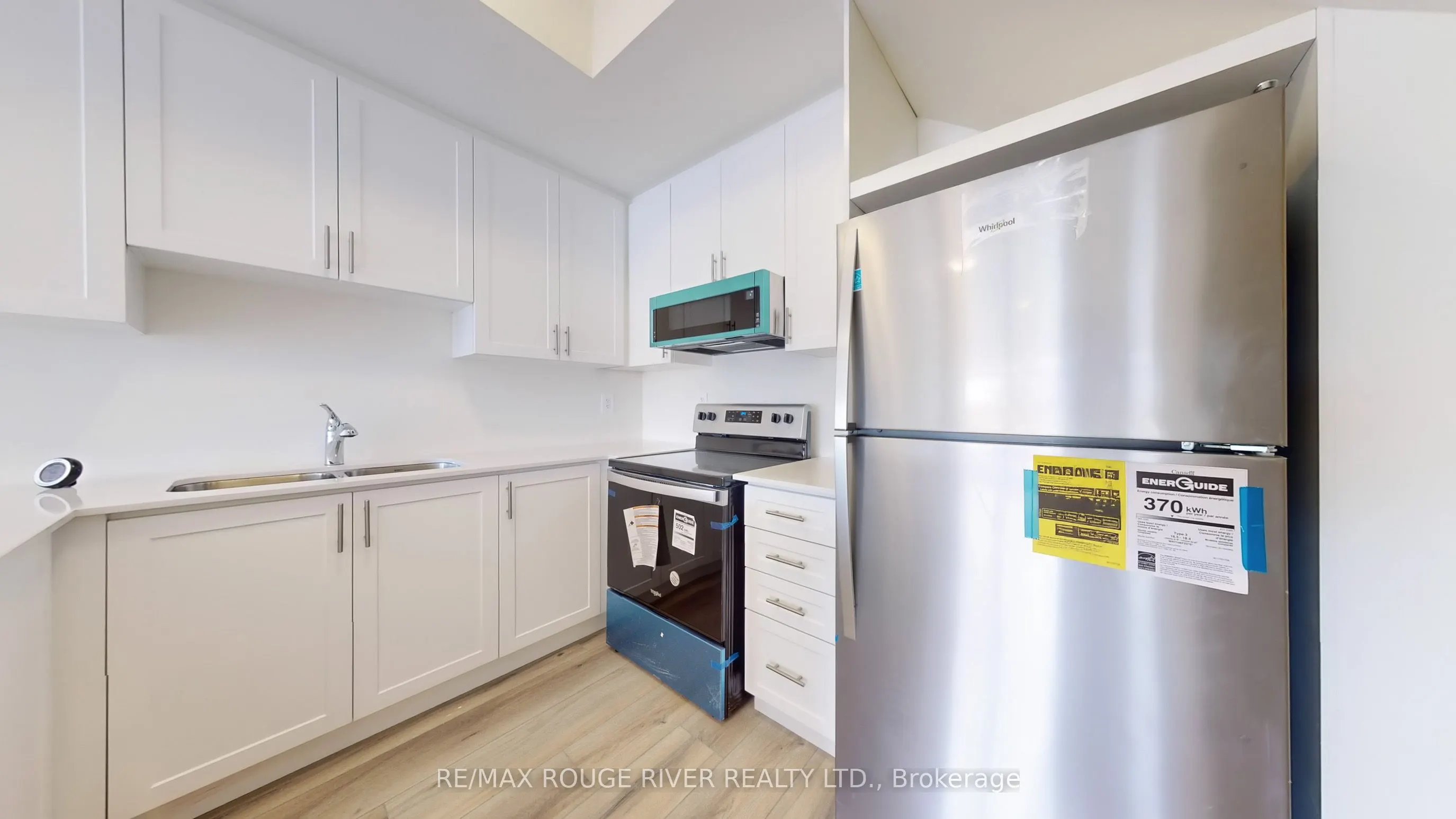 1695 Dersan Street #308