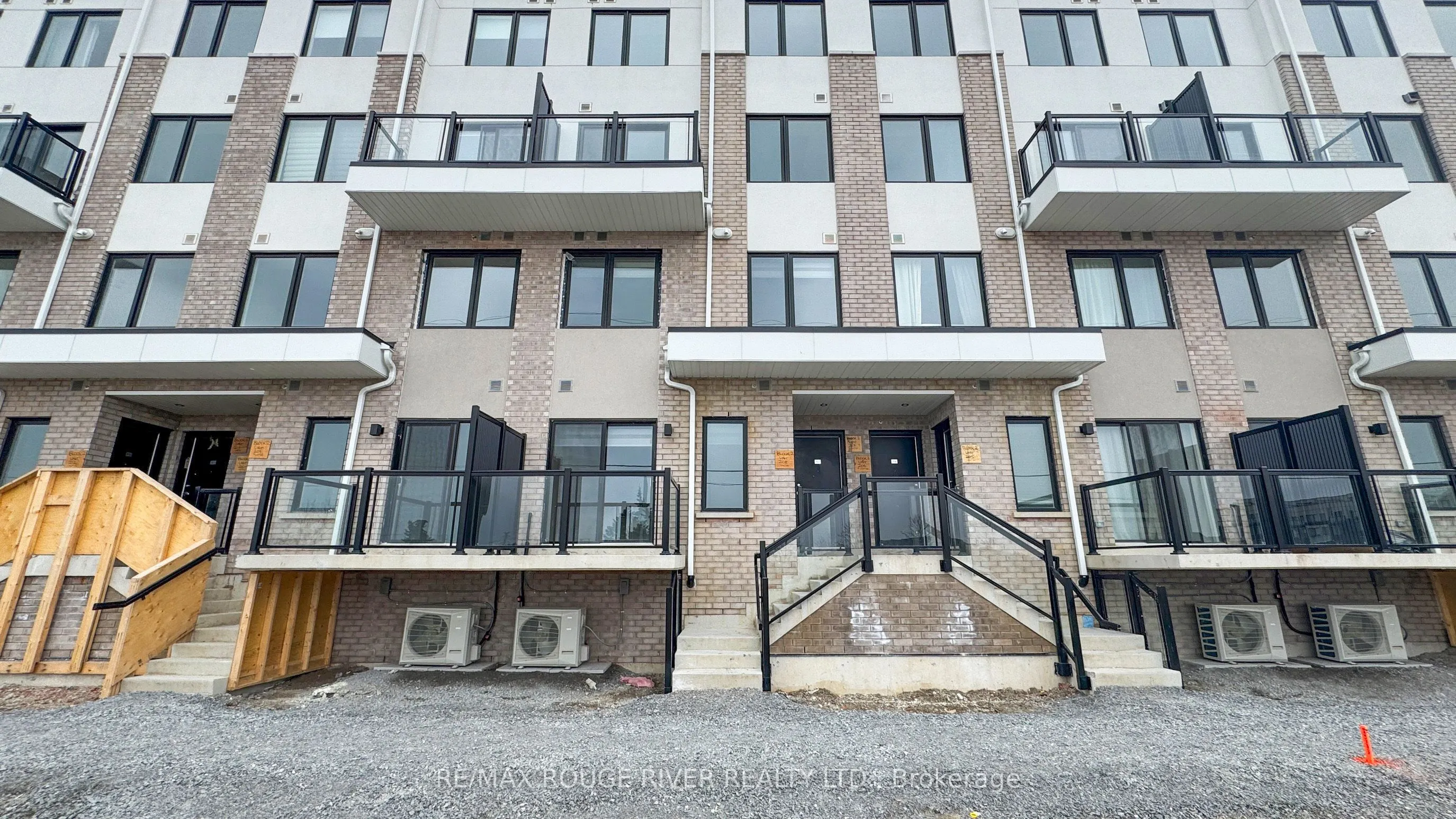 1695 Dersan Street #308