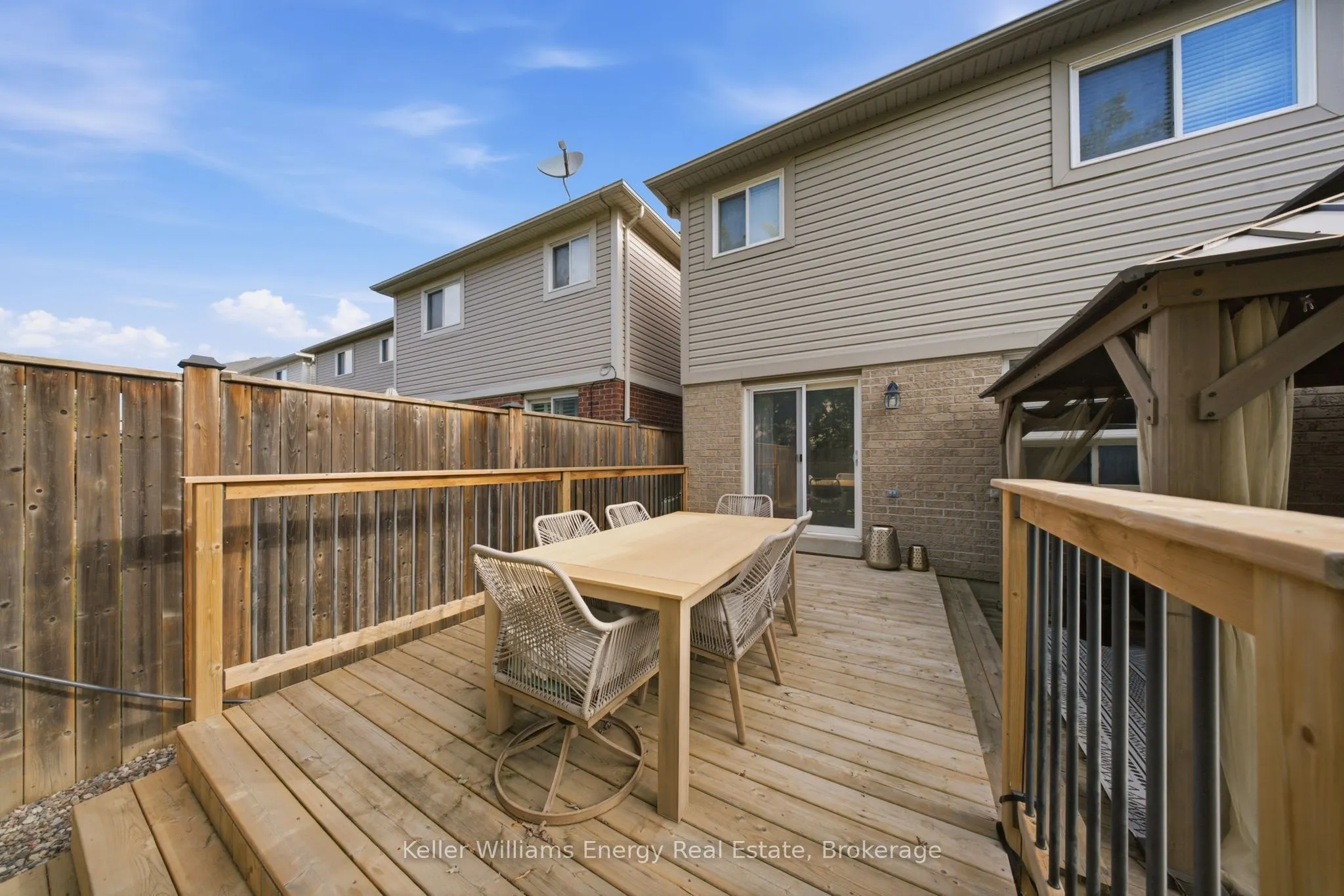 8 Quackenbush Street