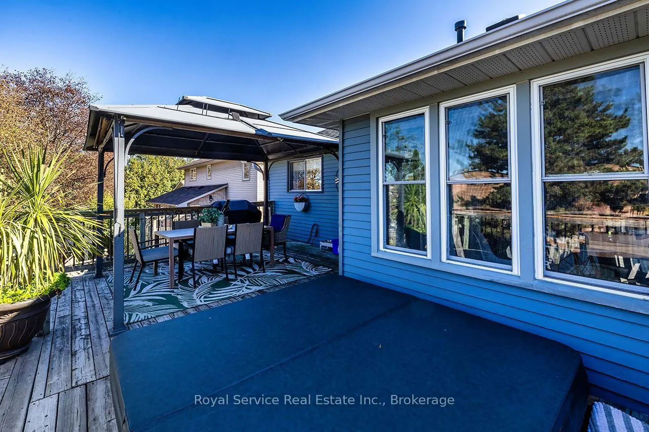 102 Foxhunt Trail