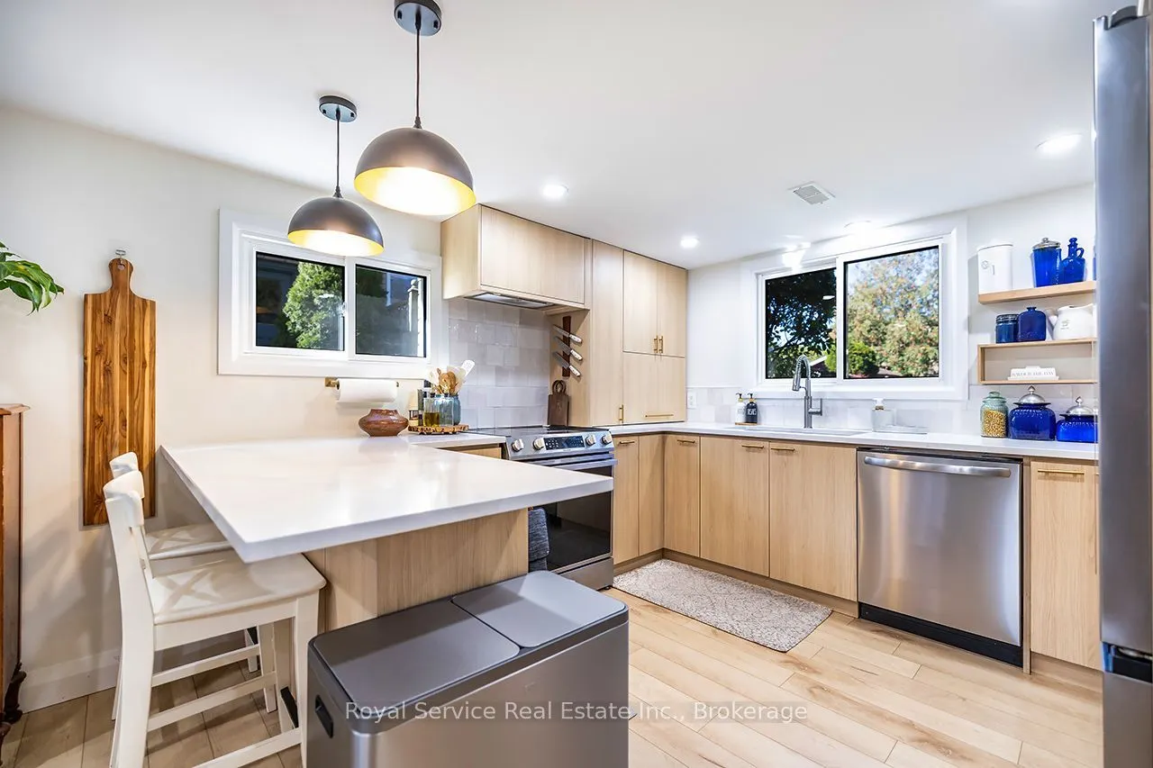 102 Foxhunt Trail