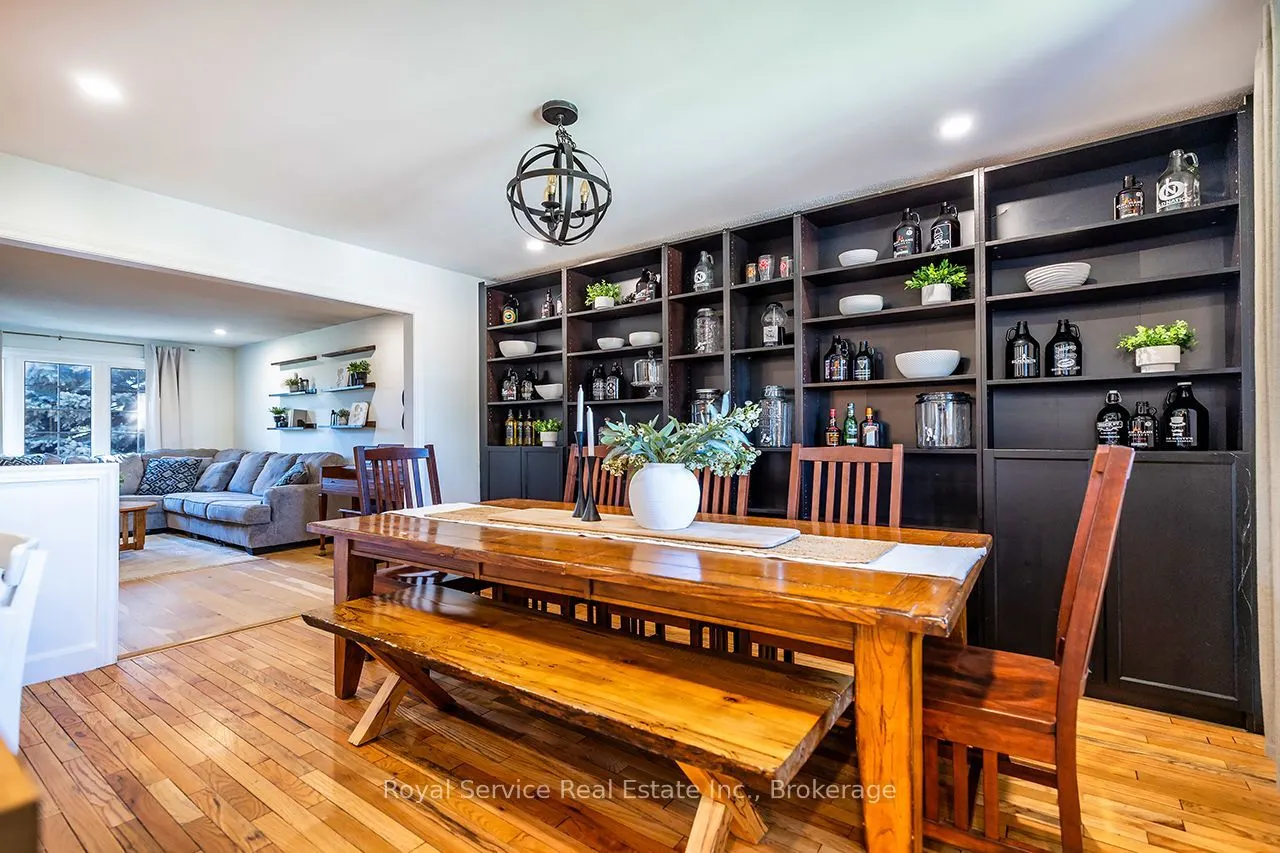 102 Foxhunt Trail