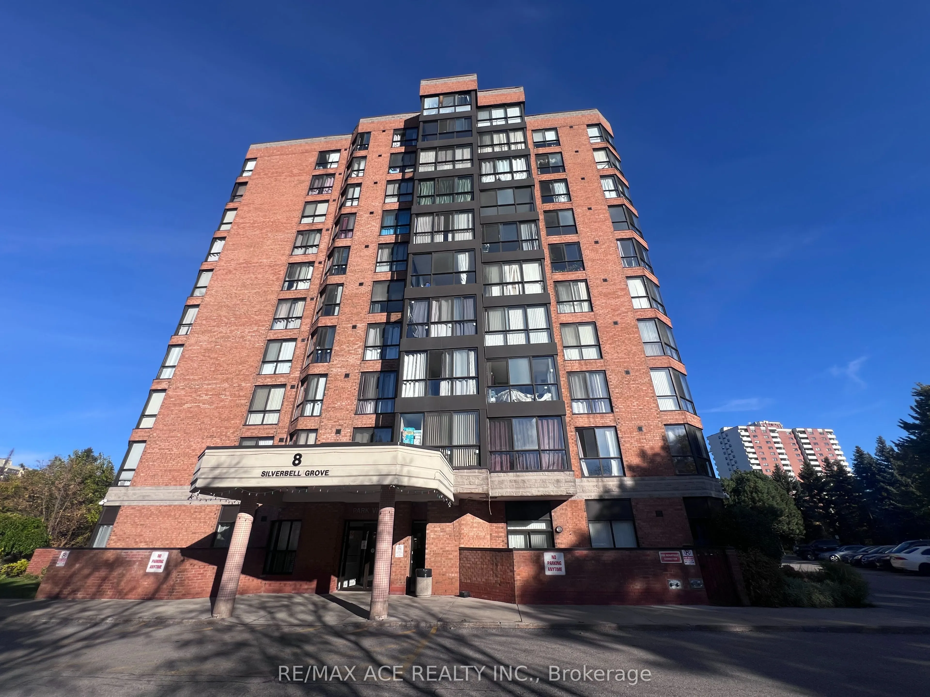 8 Silverbell Grove #901