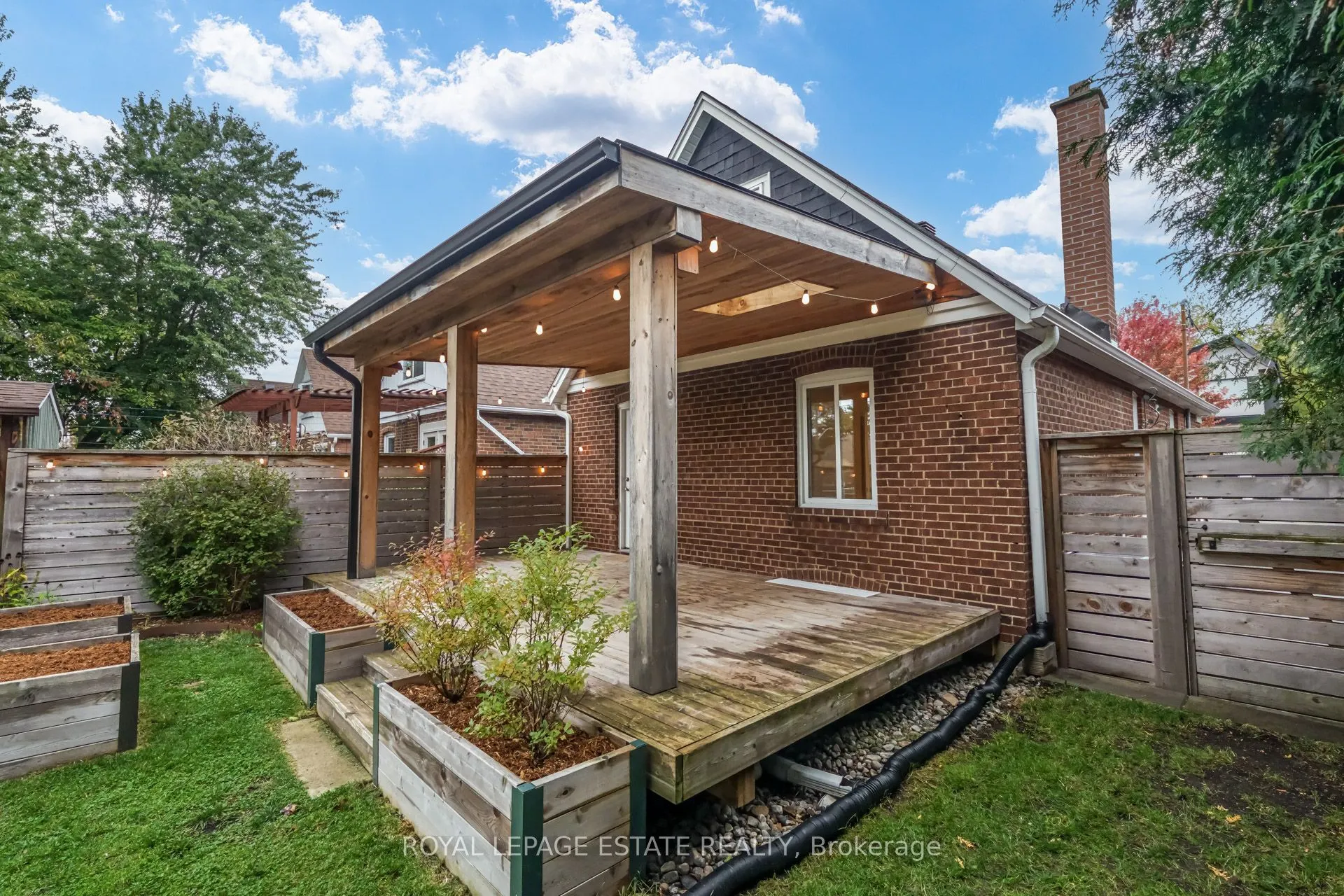 12 Norlong Boulevard