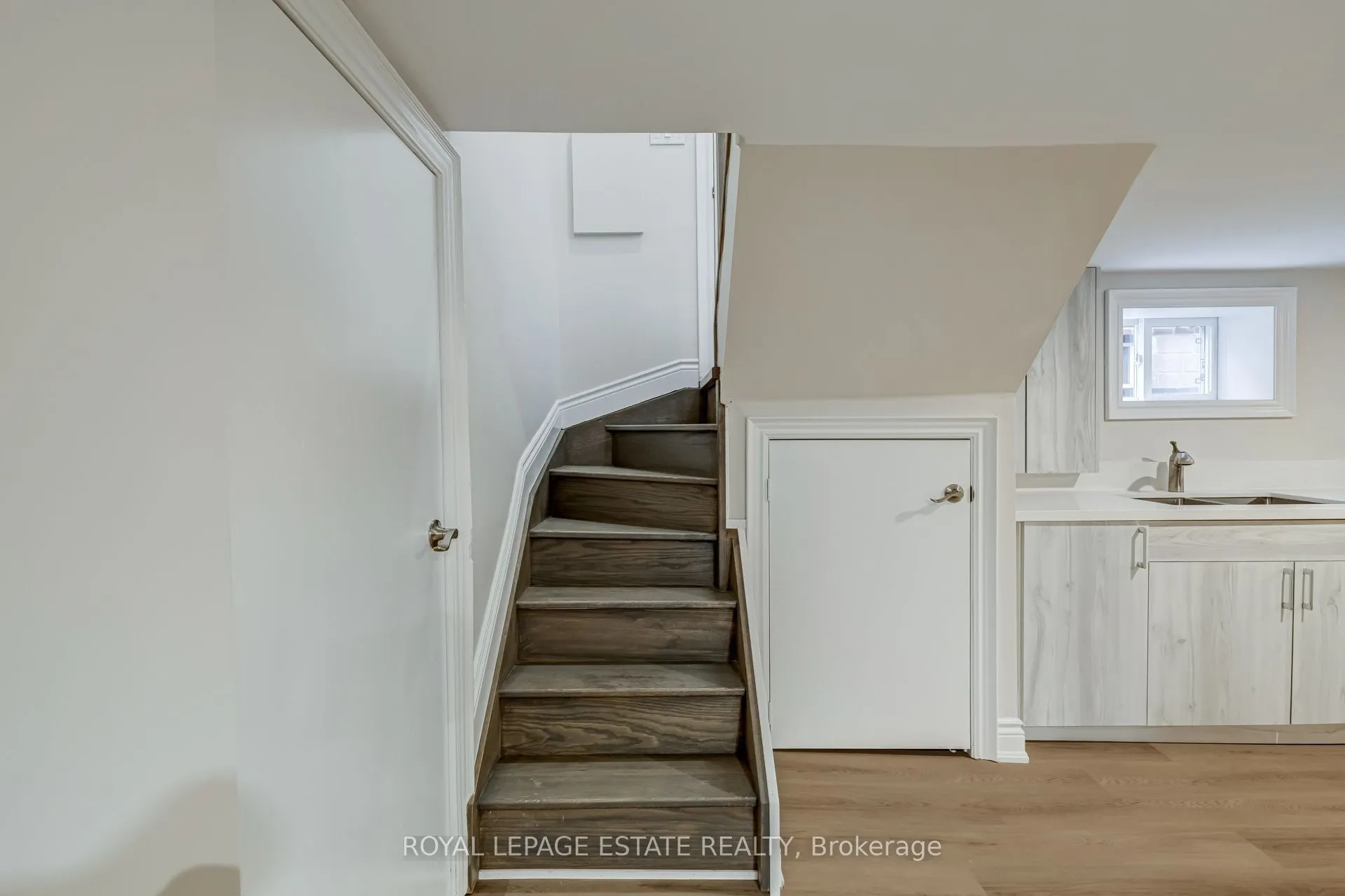 12 Norlong Boulevard