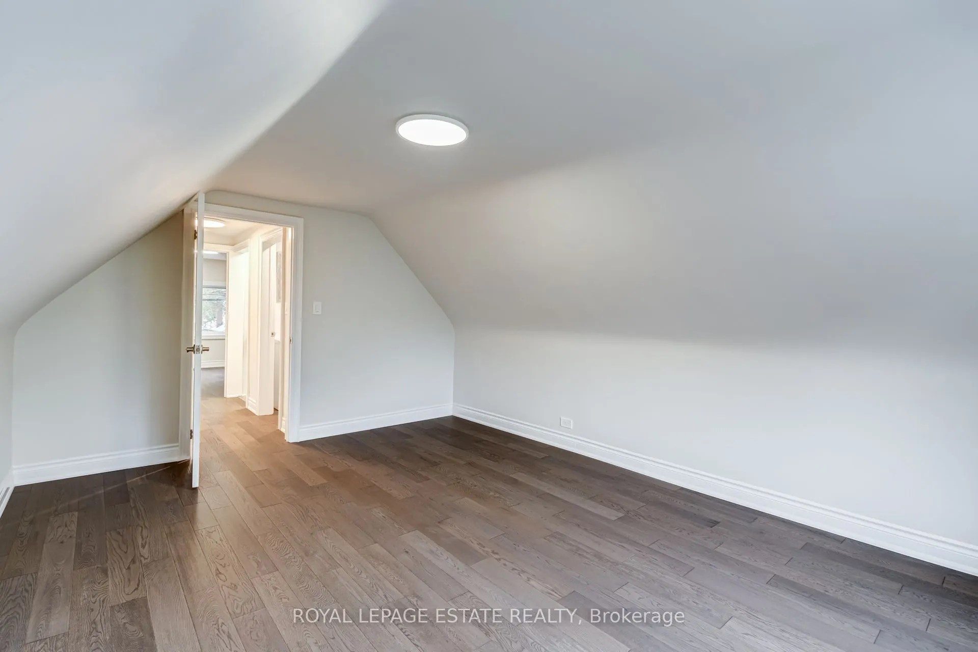 12 Norlong Boulevard