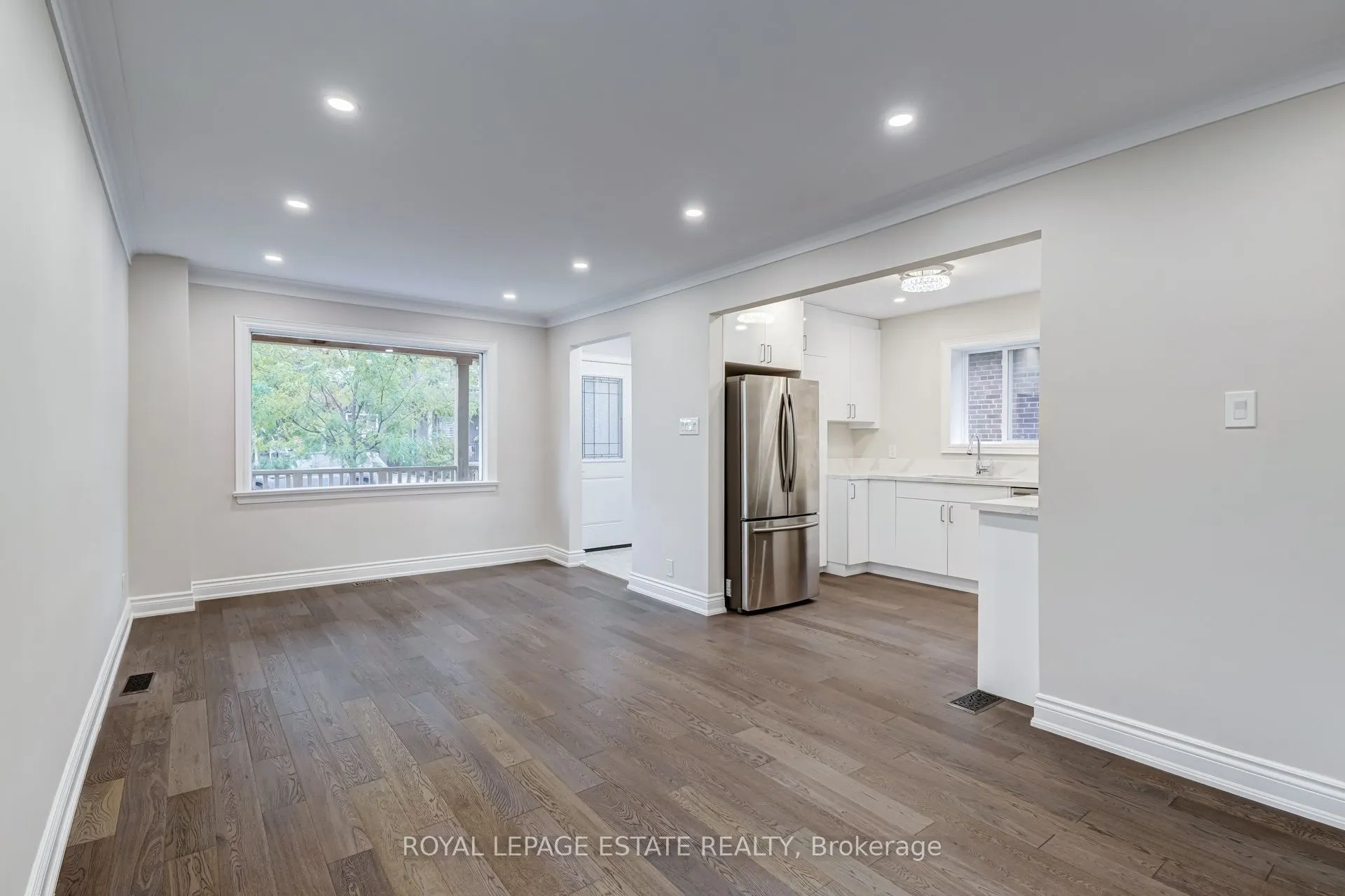 12 Norlong Boulevard