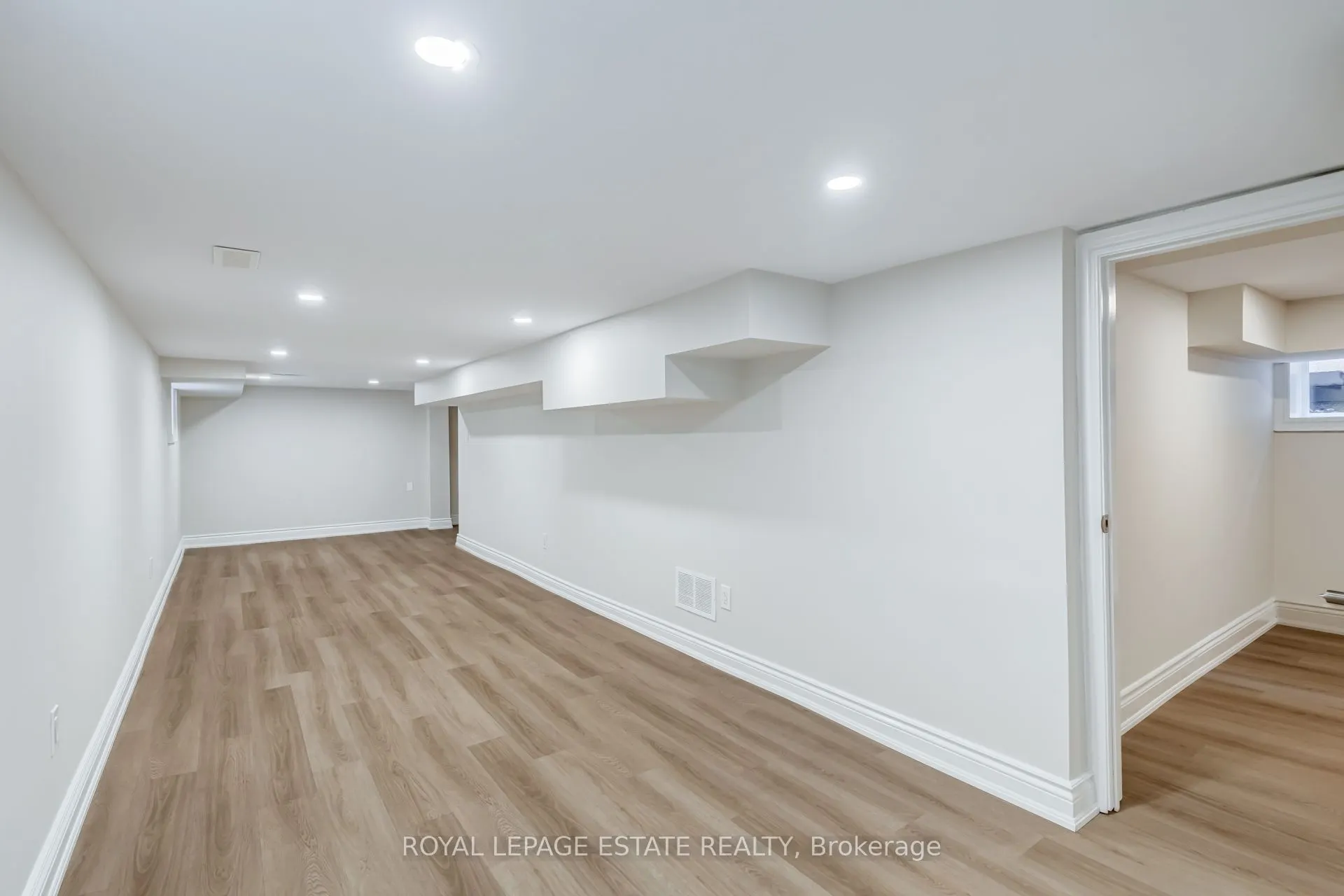 12 Norlong Boulevard