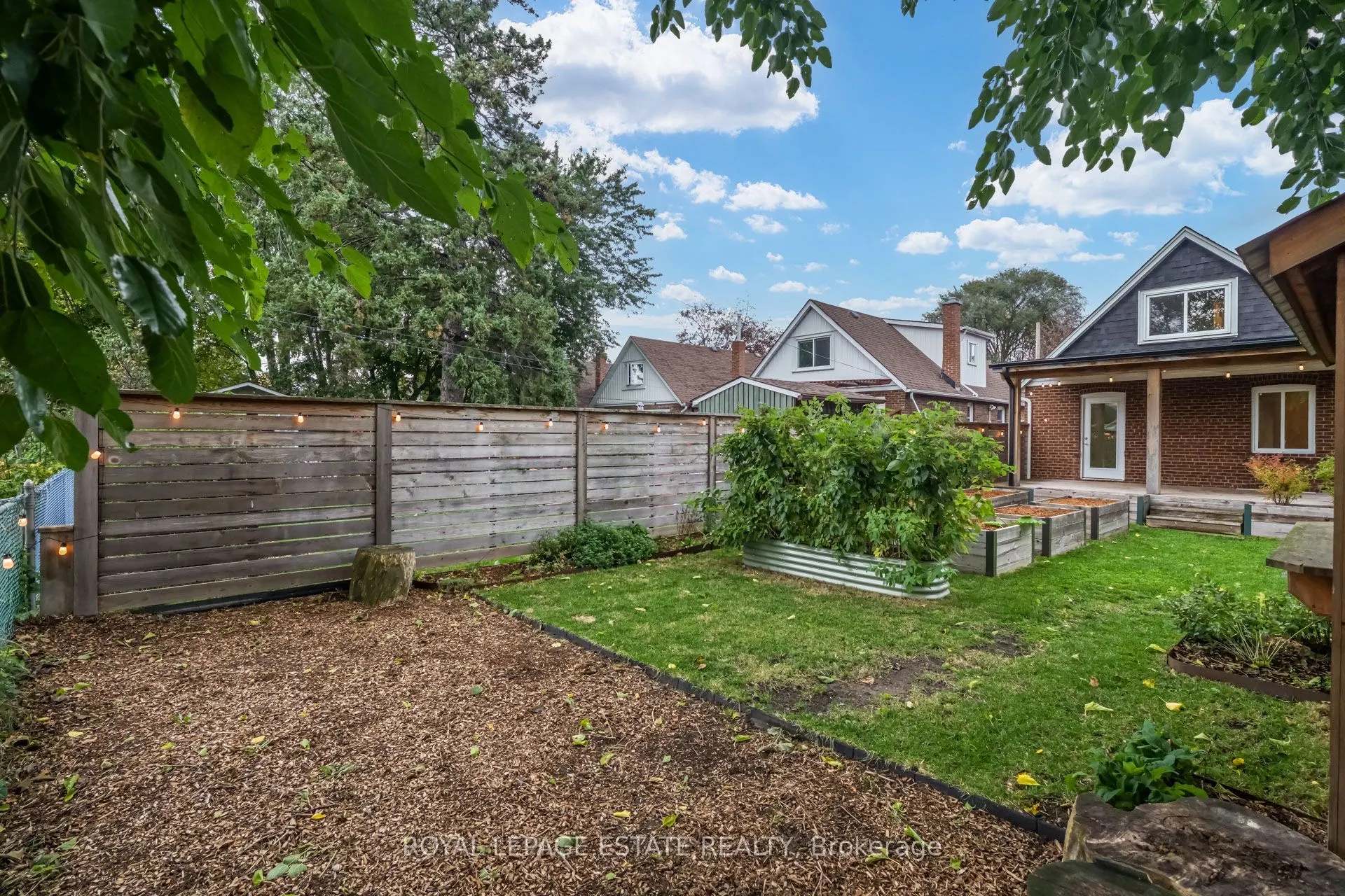 12 Norlong Boulevard