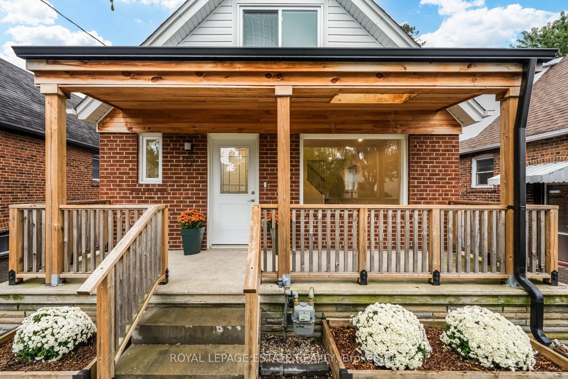 12 Norlong Boulevard
