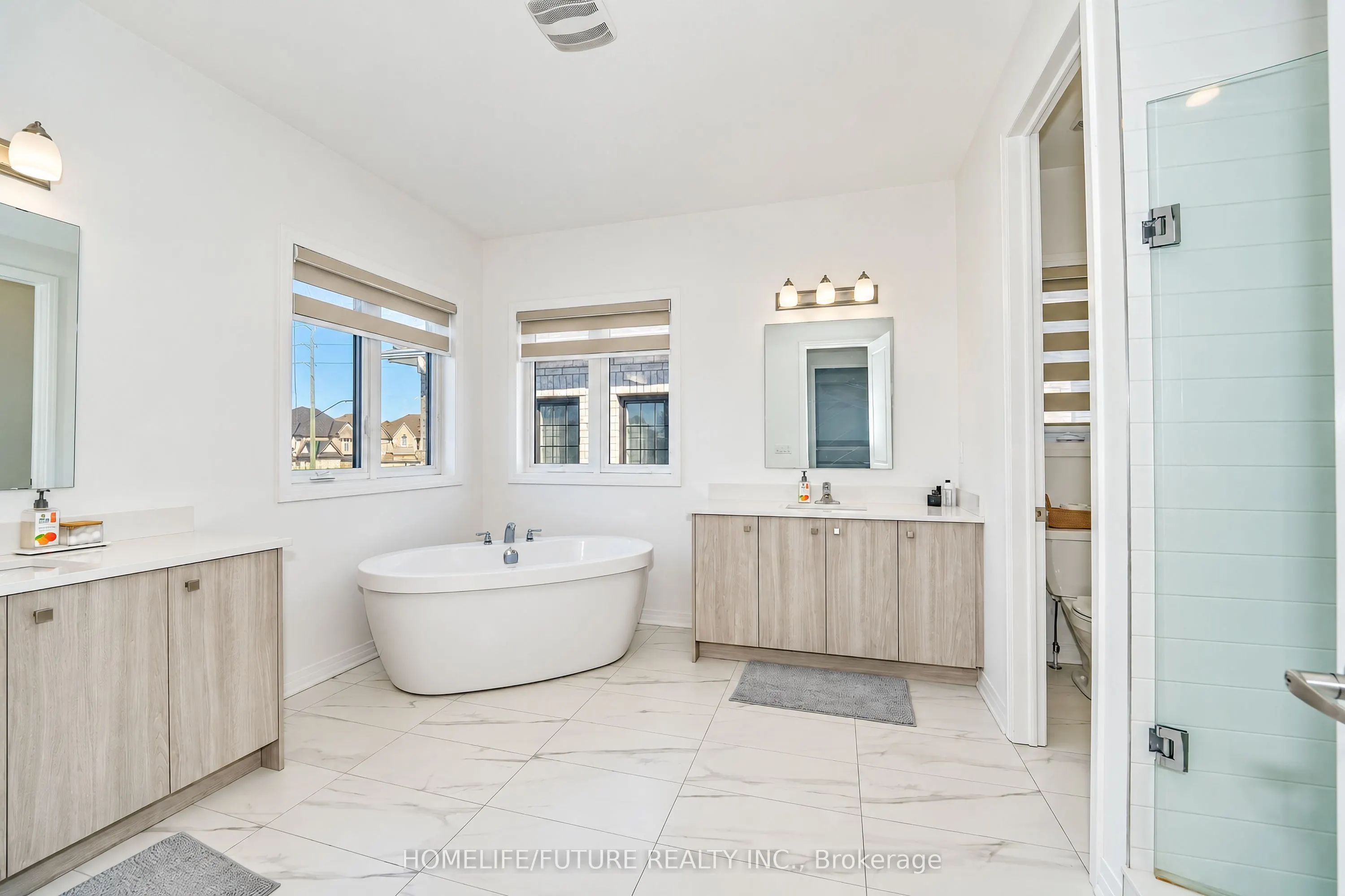 117 Deer Ridge Crescent