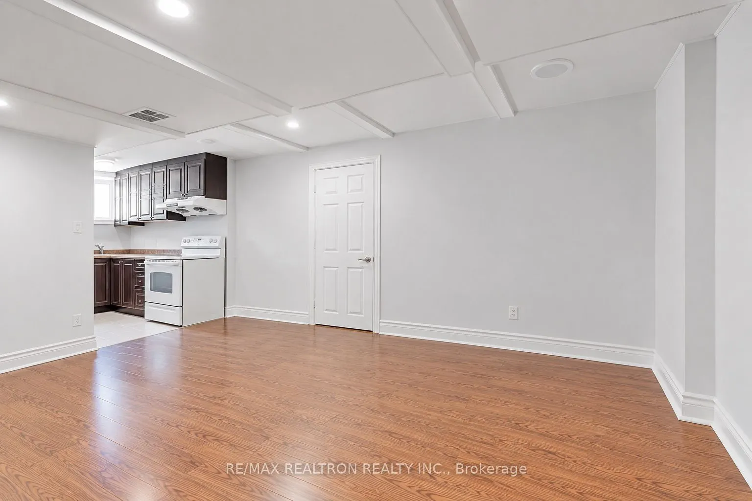 7 Aragon Avenue