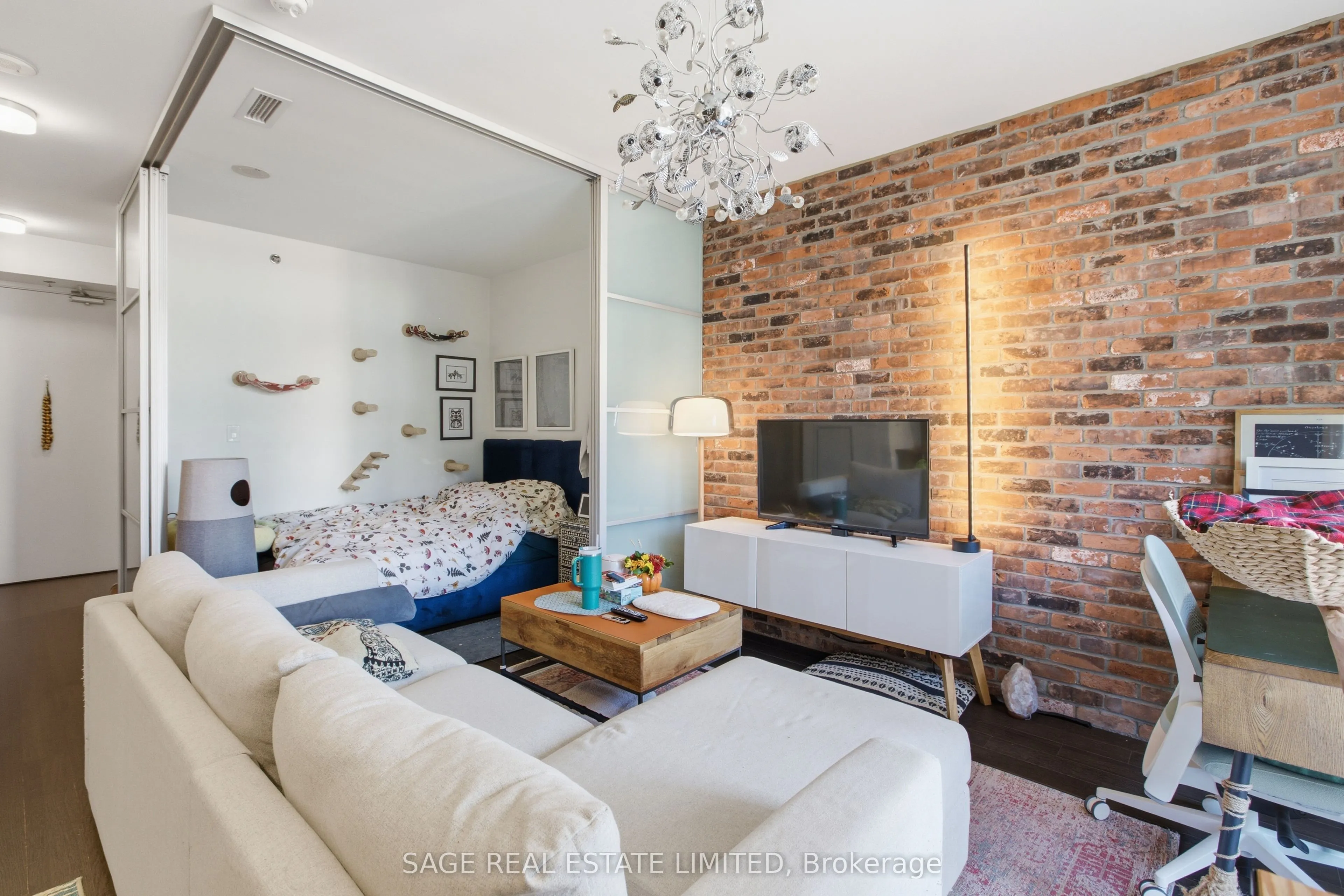 88 Colgate Avenue #533