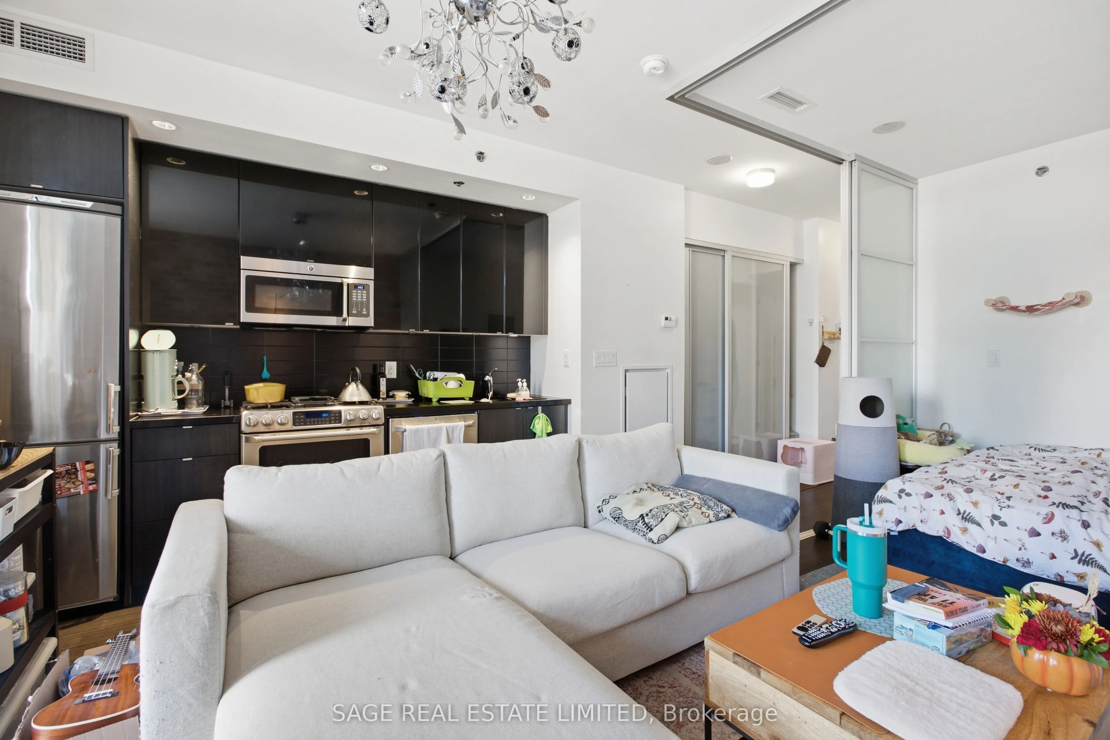 88 Colgate Avenue #533