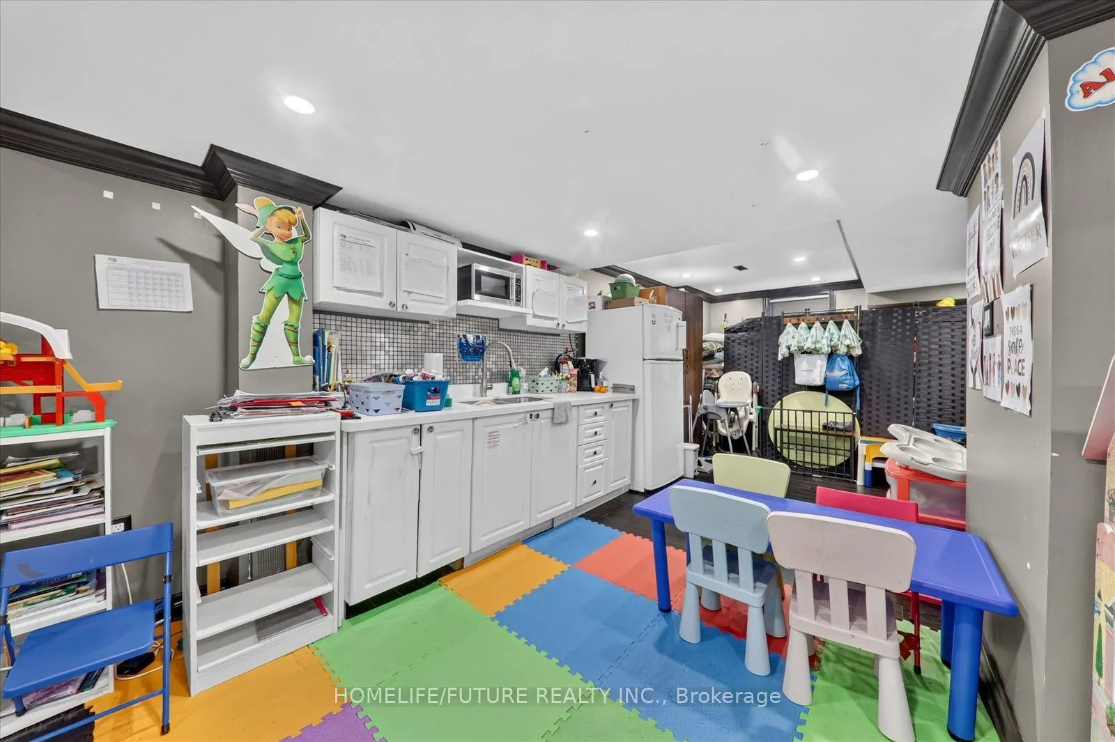 1569 Jaywin Circle