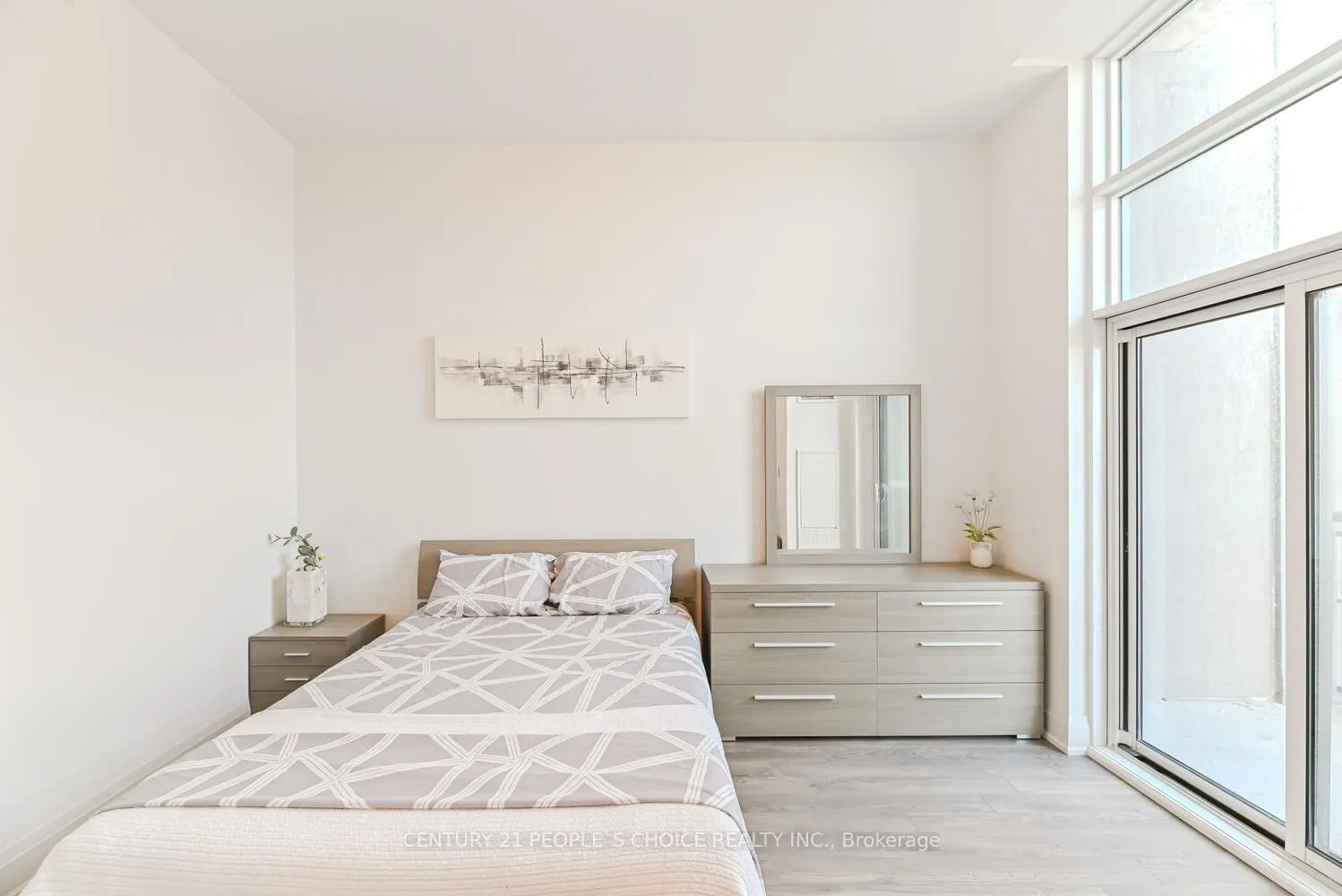 20 Meadowglen Place S #2901