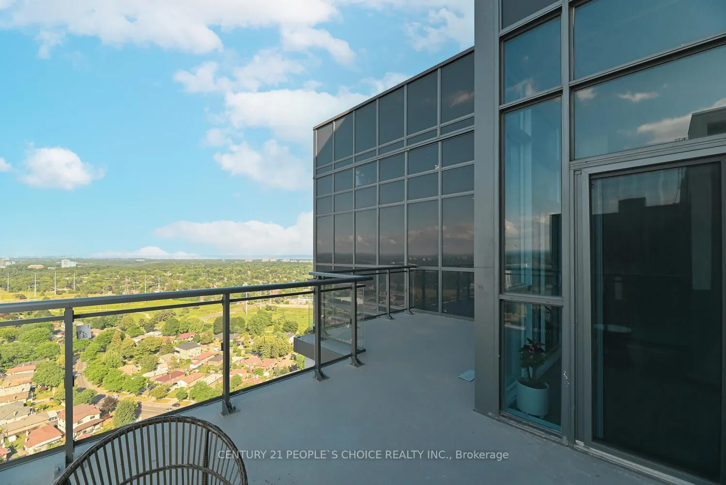 20 Meadowglen Place S #2901