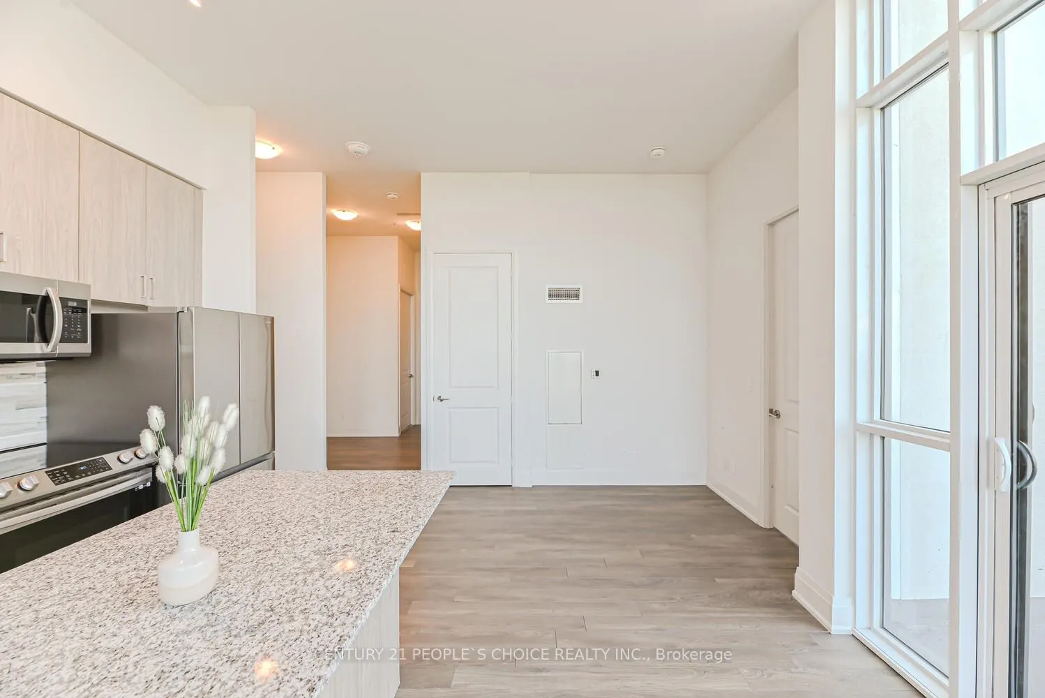 20 Meadowglen Place S #2901