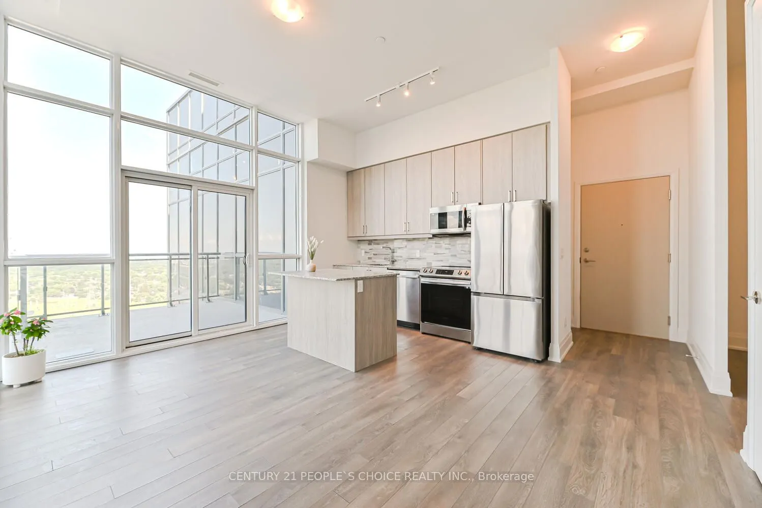 20 Meadowglen Place S #2901