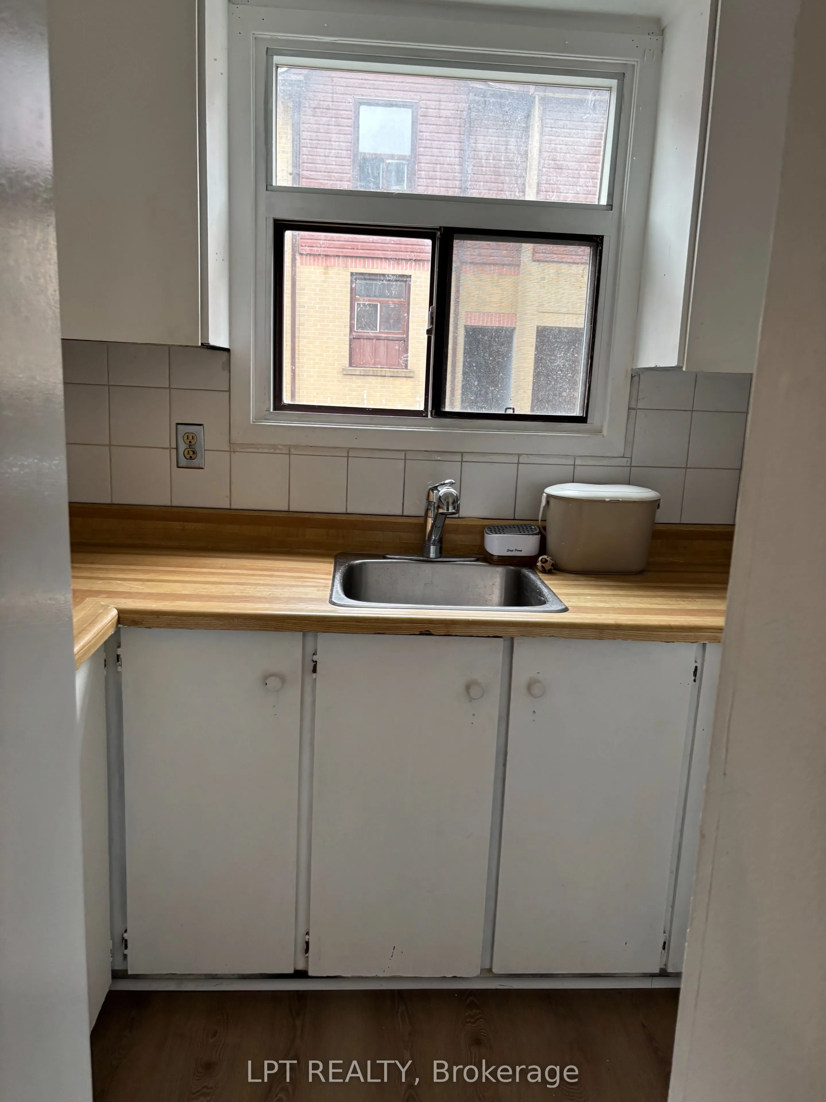 275 Broadview Avenue #167