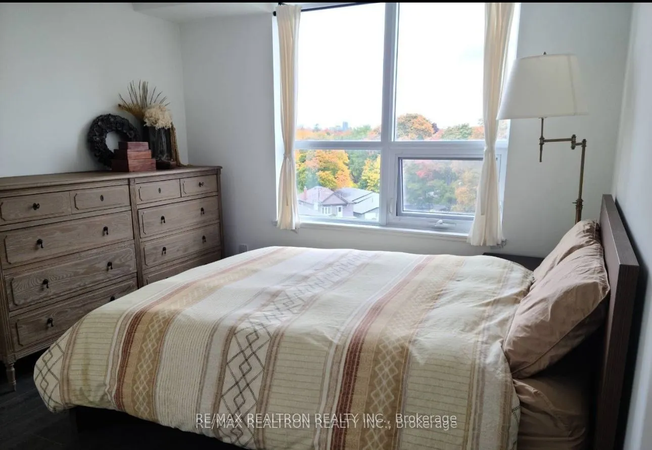 1 Falaise Road #608