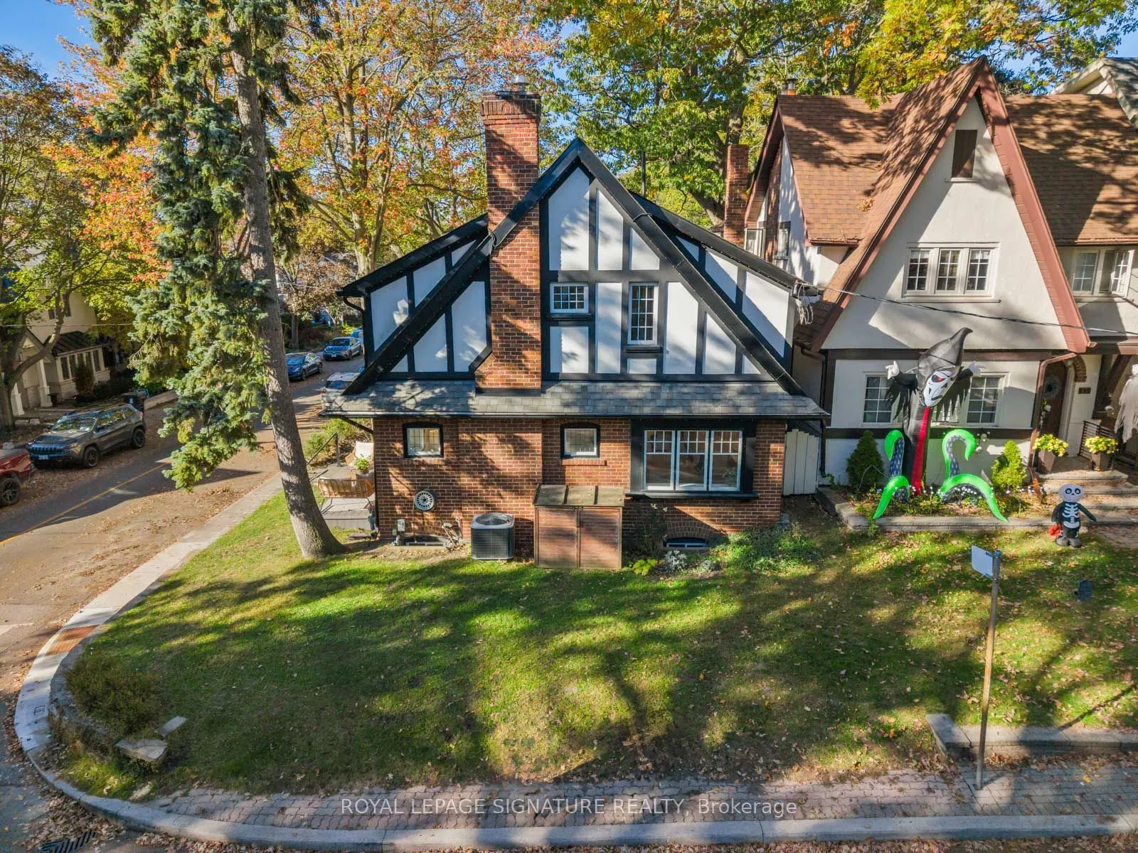 36 Duart Park Road