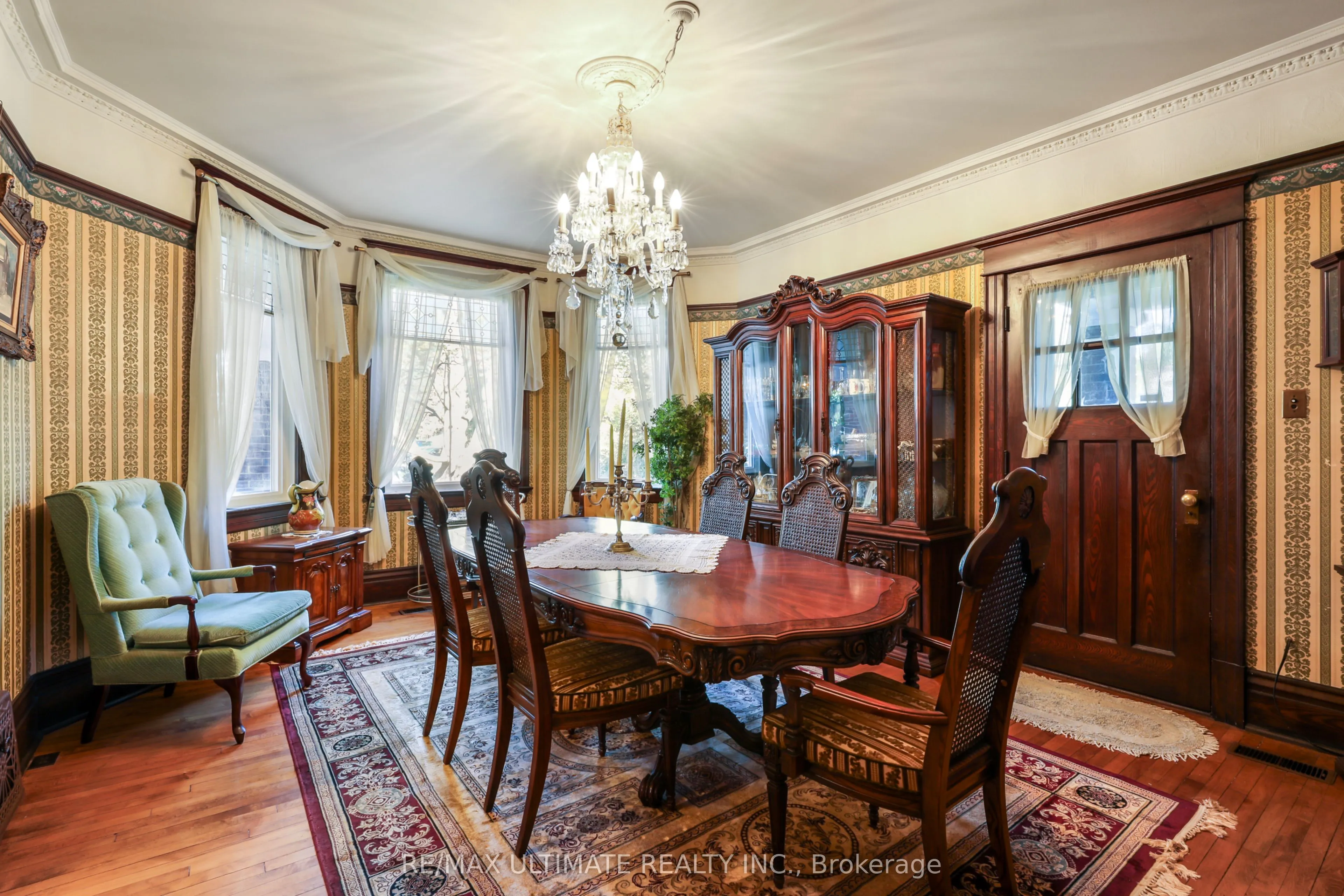 456 Manse Road