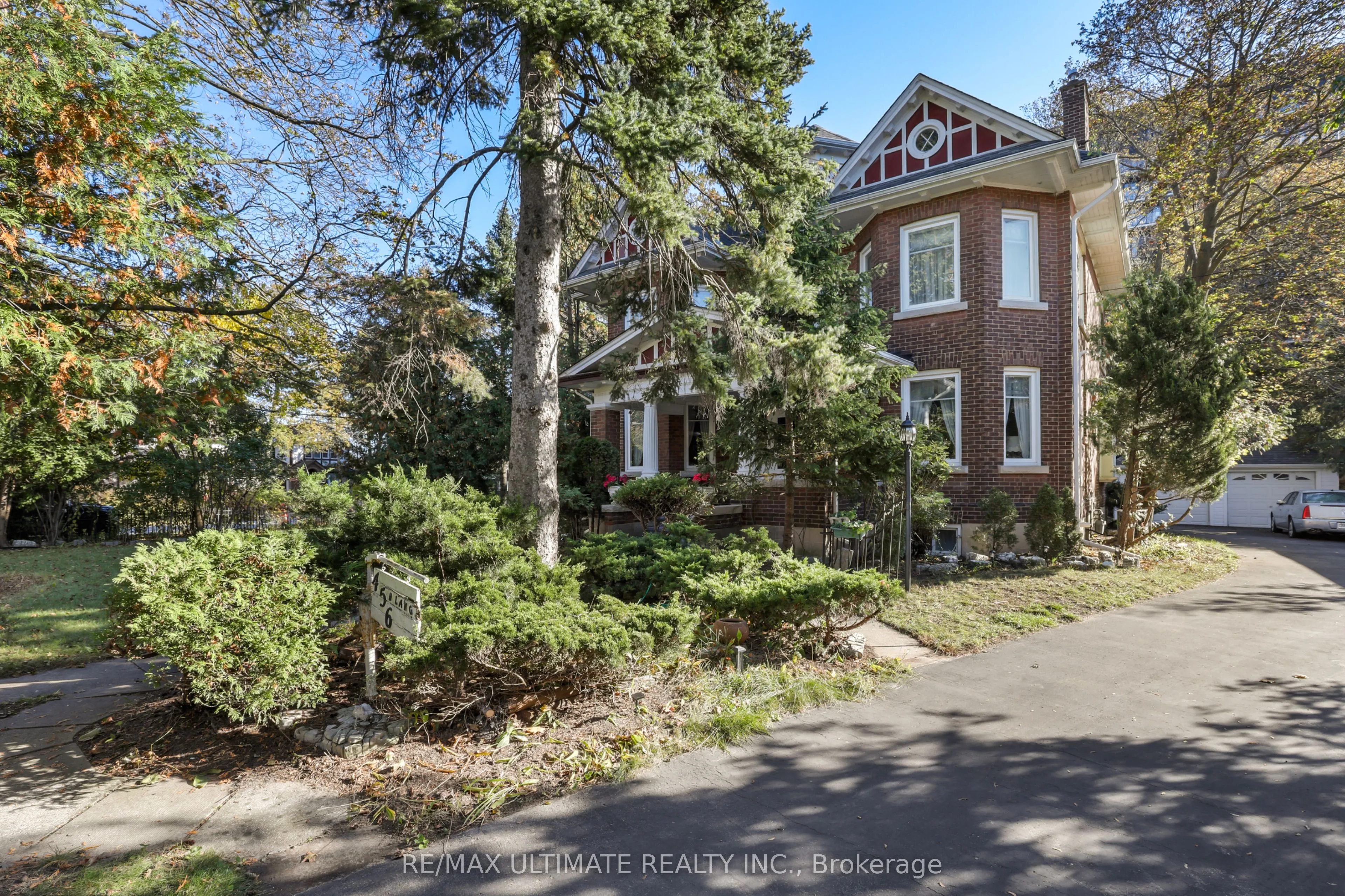 456 Manse Road
