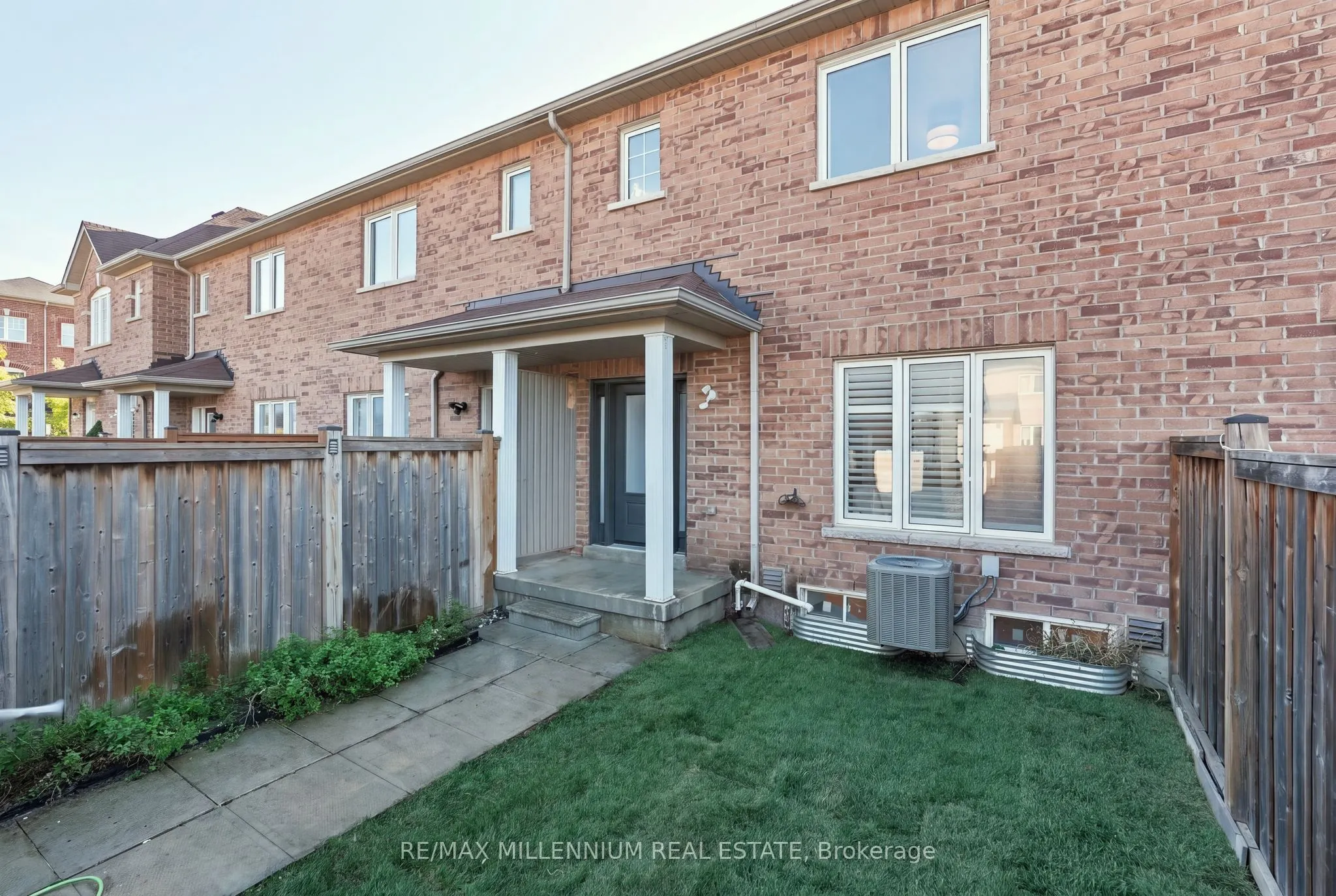 2557 Canadian Street