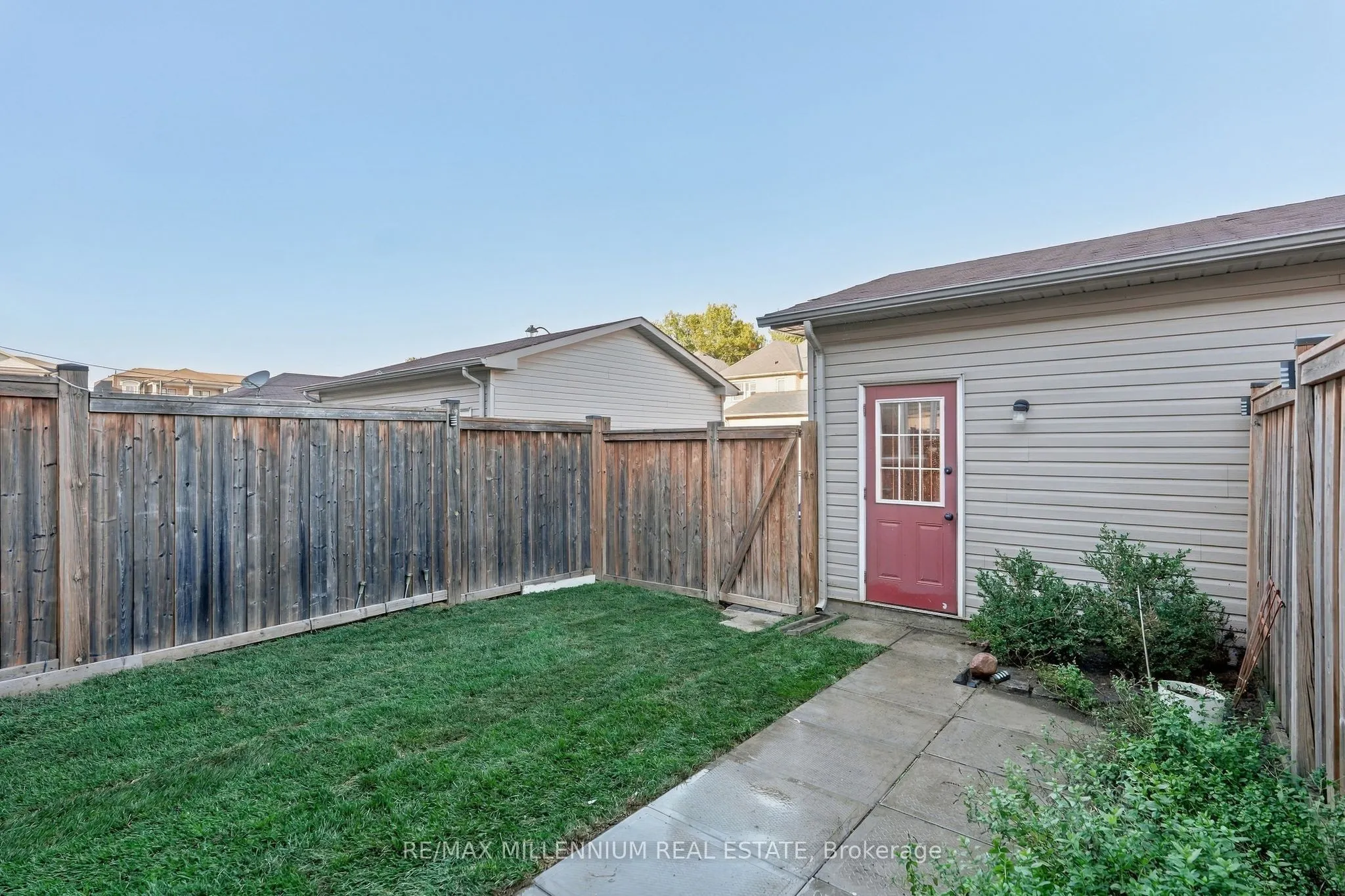 2557 Canadian Street