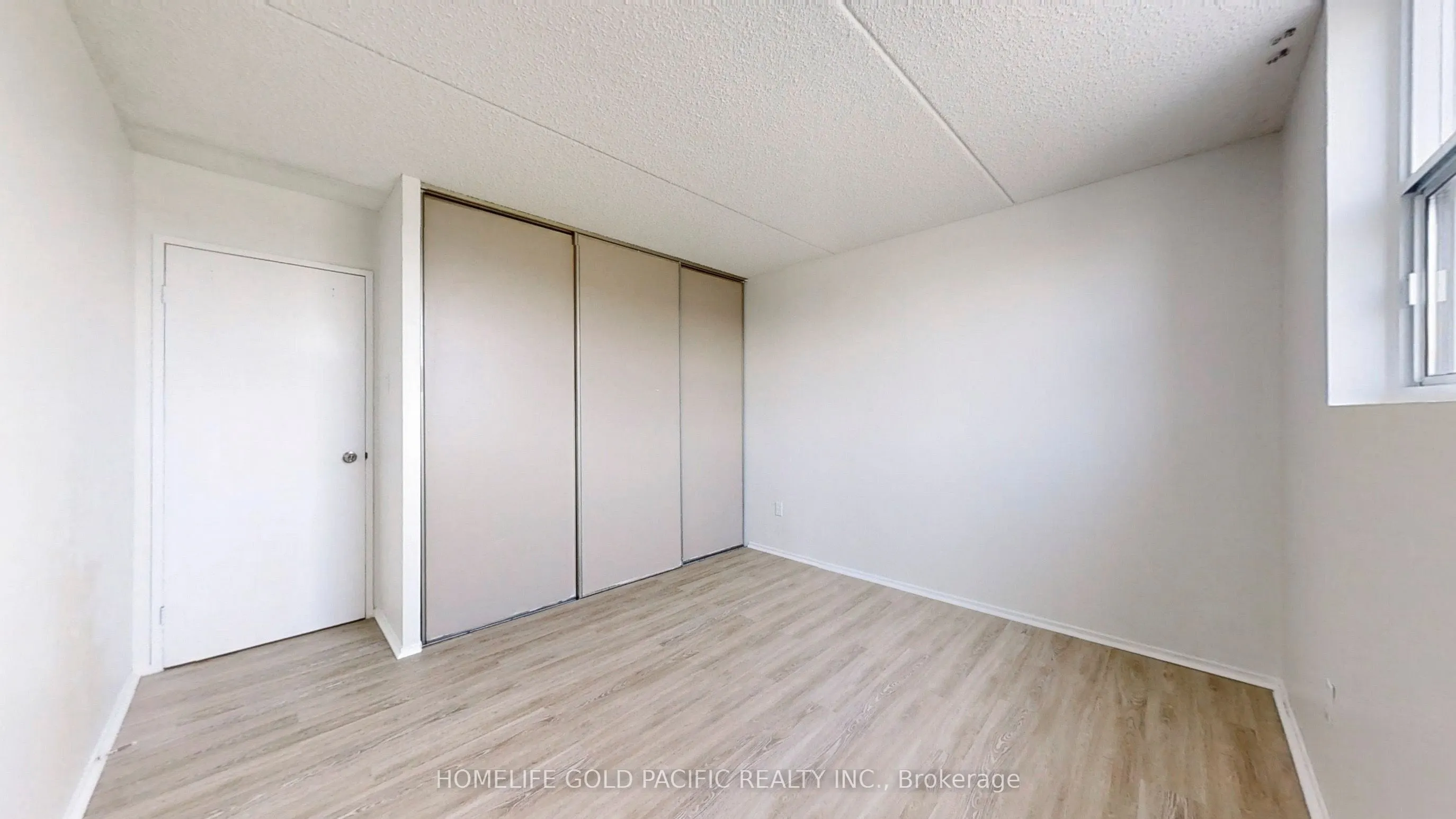 207 Galloway Road #403