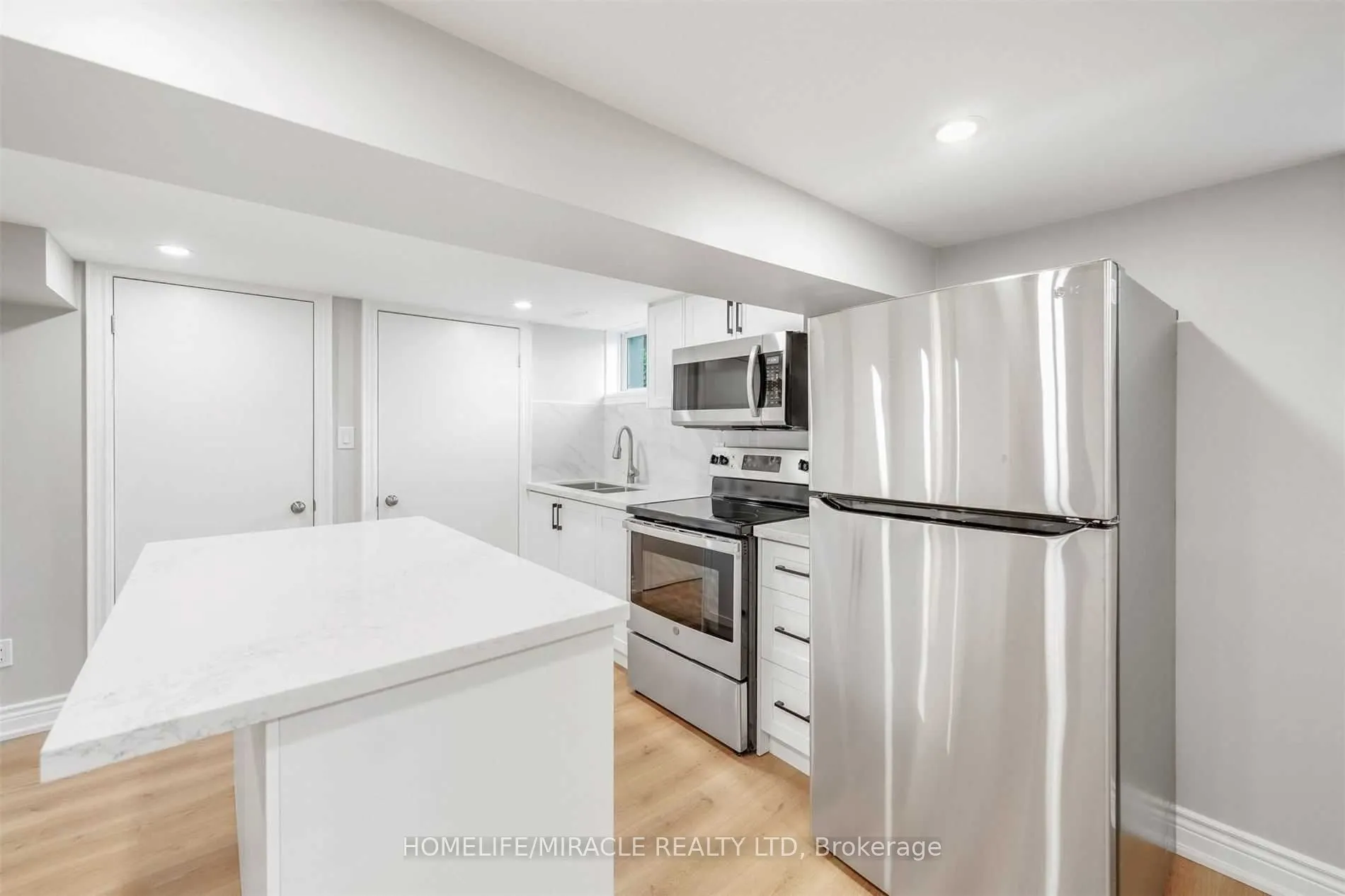135 Central Park Boulevard N