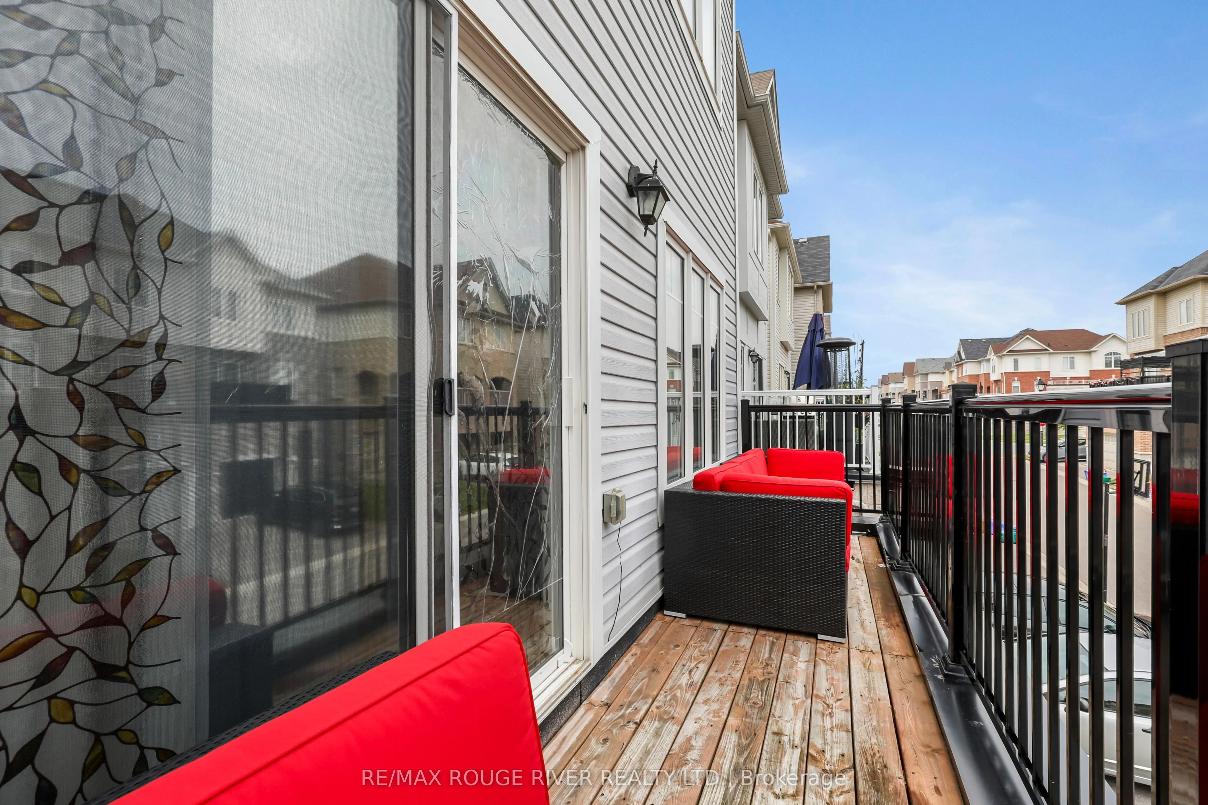17 Devineridge Avenue
