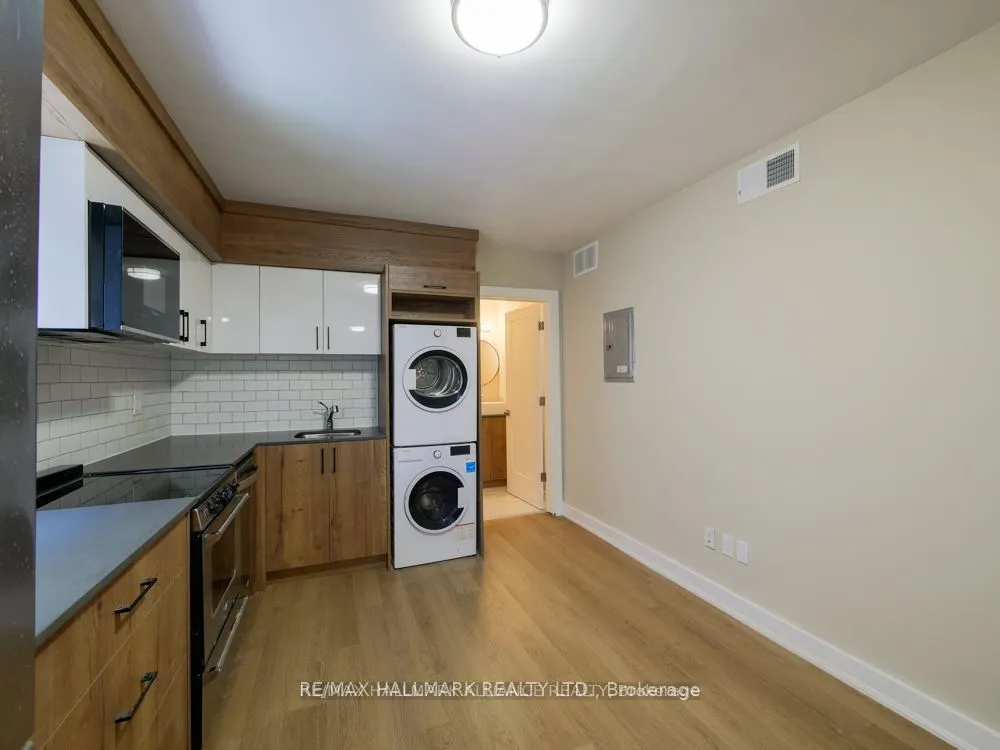 628 Danforth Avenue #202